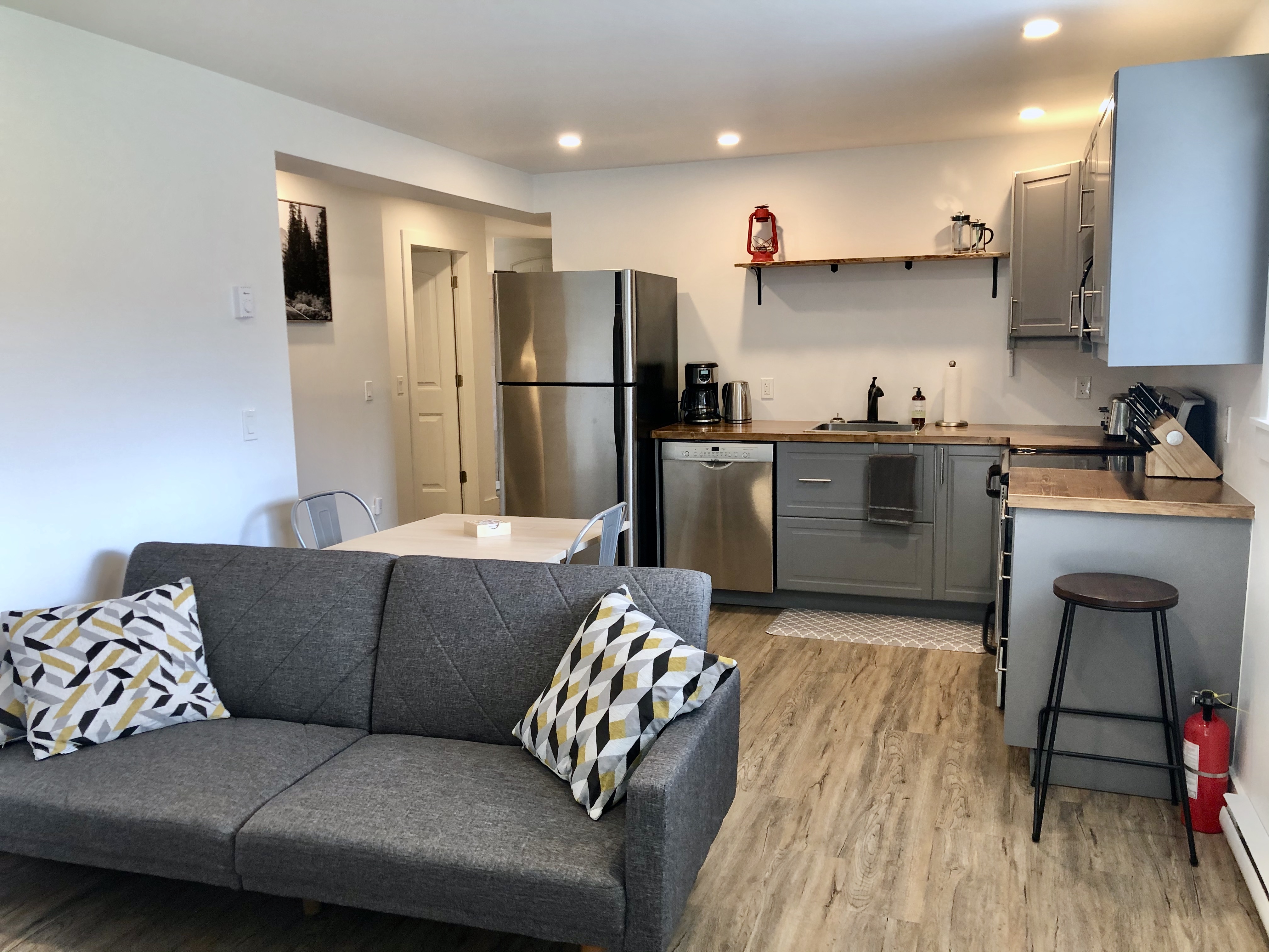 Cozy Casa in the Heart of the Comox Valley