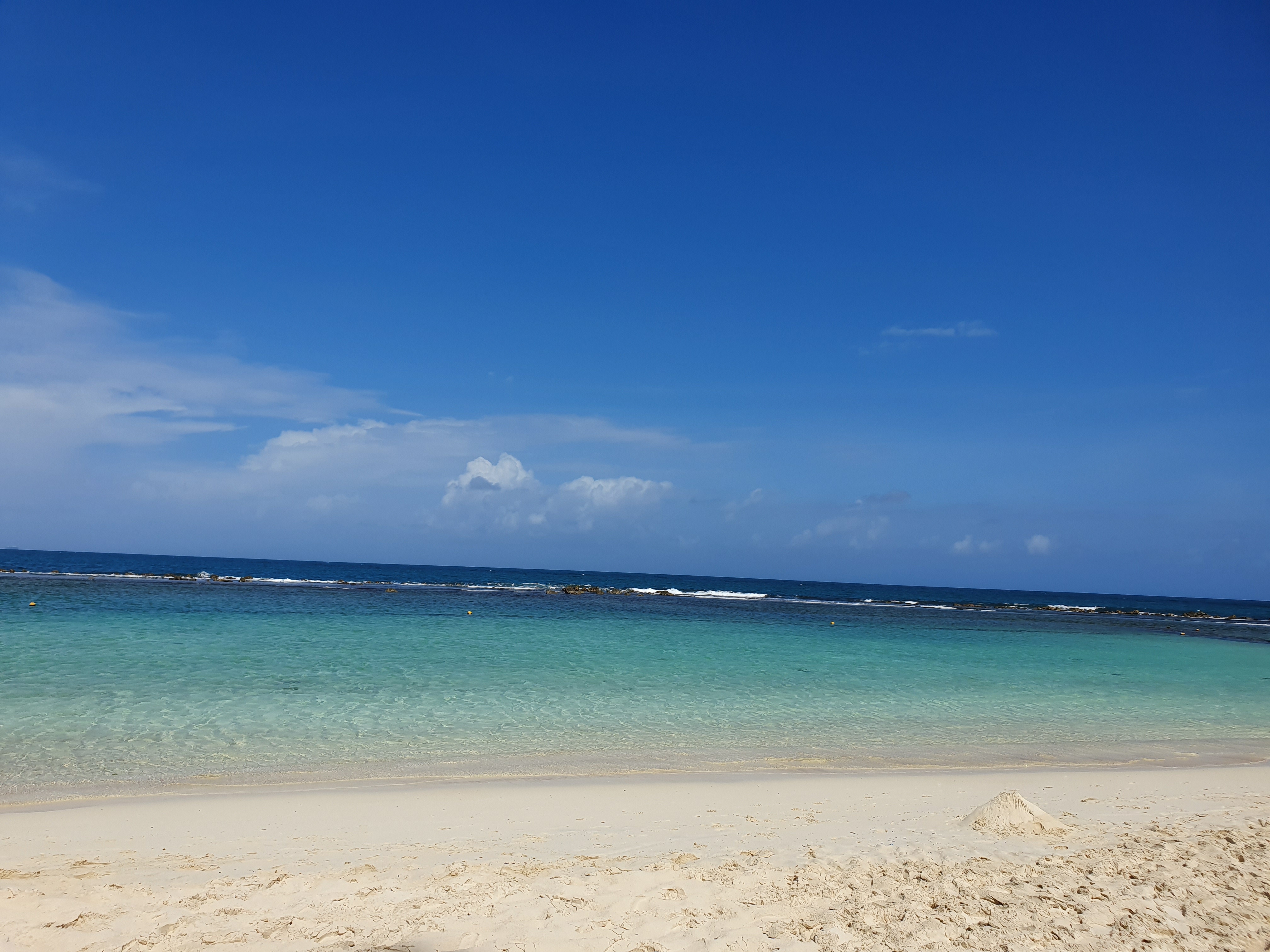 HIDDEN BEACH Enjoy a few days of rest