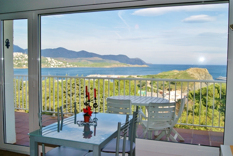 Magnifique vue mer et port in Llançà, Girona