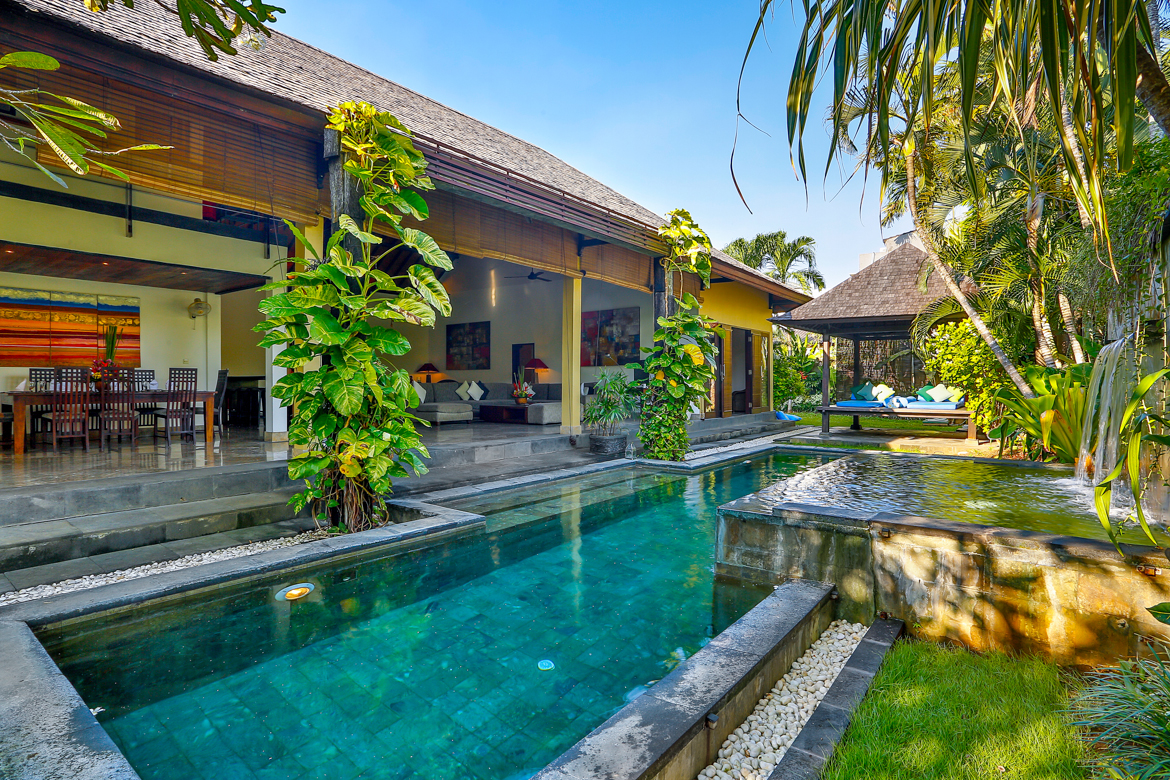 Bali Villa Taxi - Legian - Airbnb