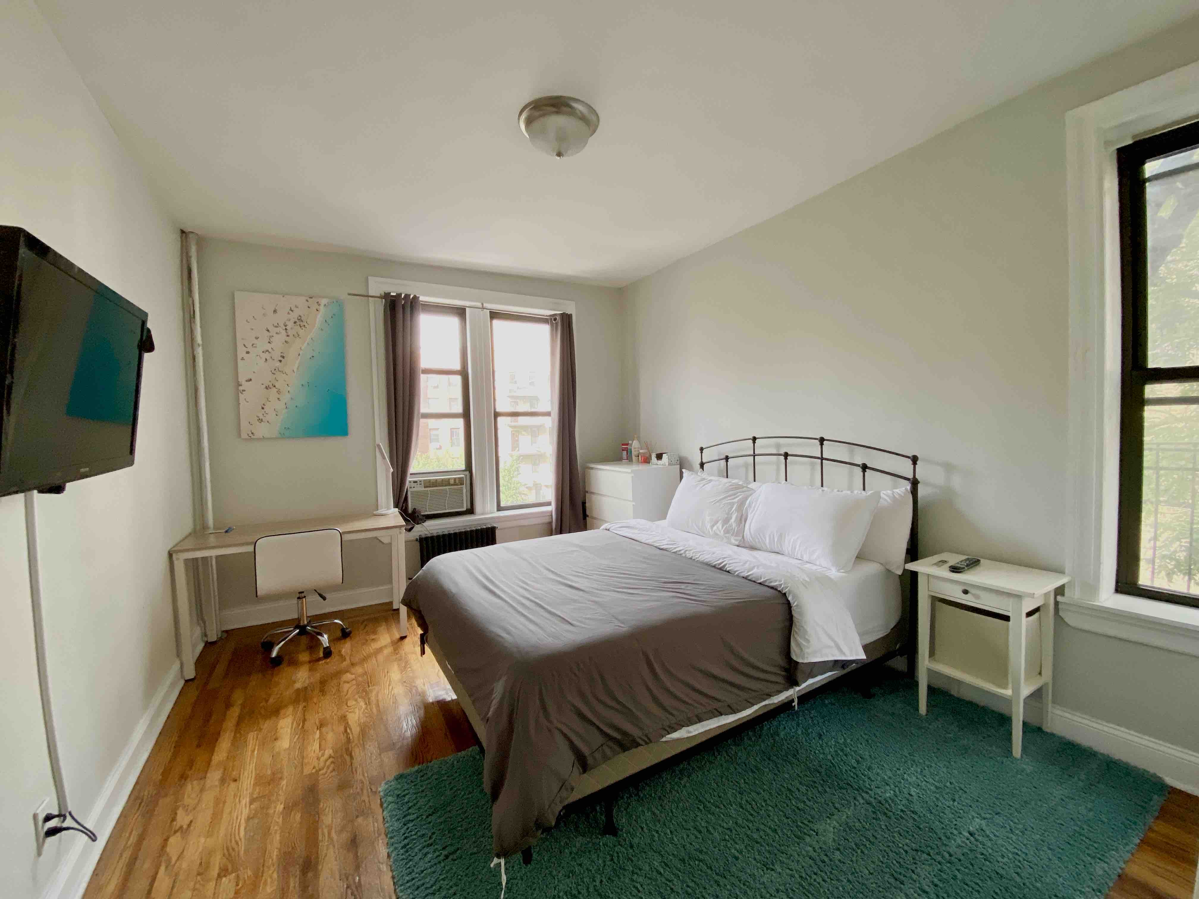 Lower East Side Oasis (private room)