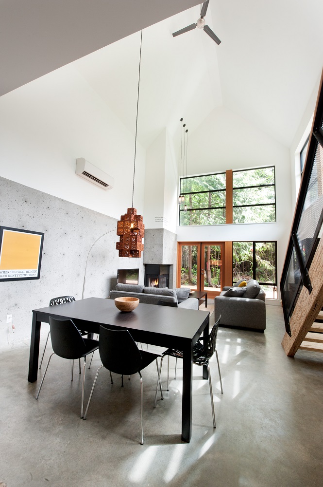 Ray of Sunshine Houses for Rent in Tofino, British Columbia, Canada