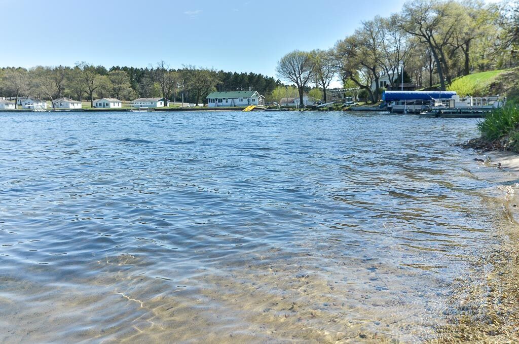 Cedar Lodge on Spectacle Lake Cabins for Rent in Cambridge, Minnesota