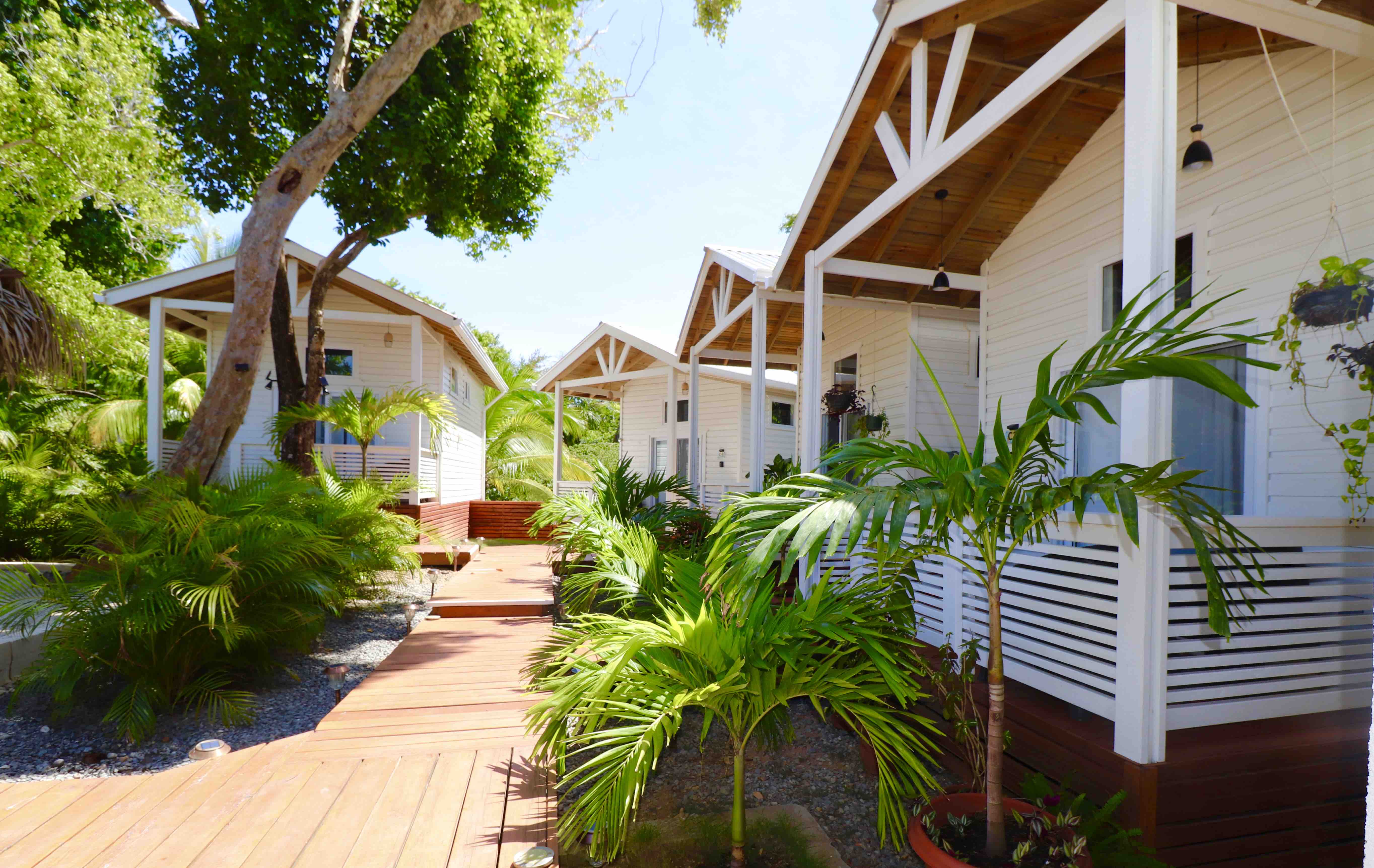 C6- Brand New Fully Equipped Island Cabin