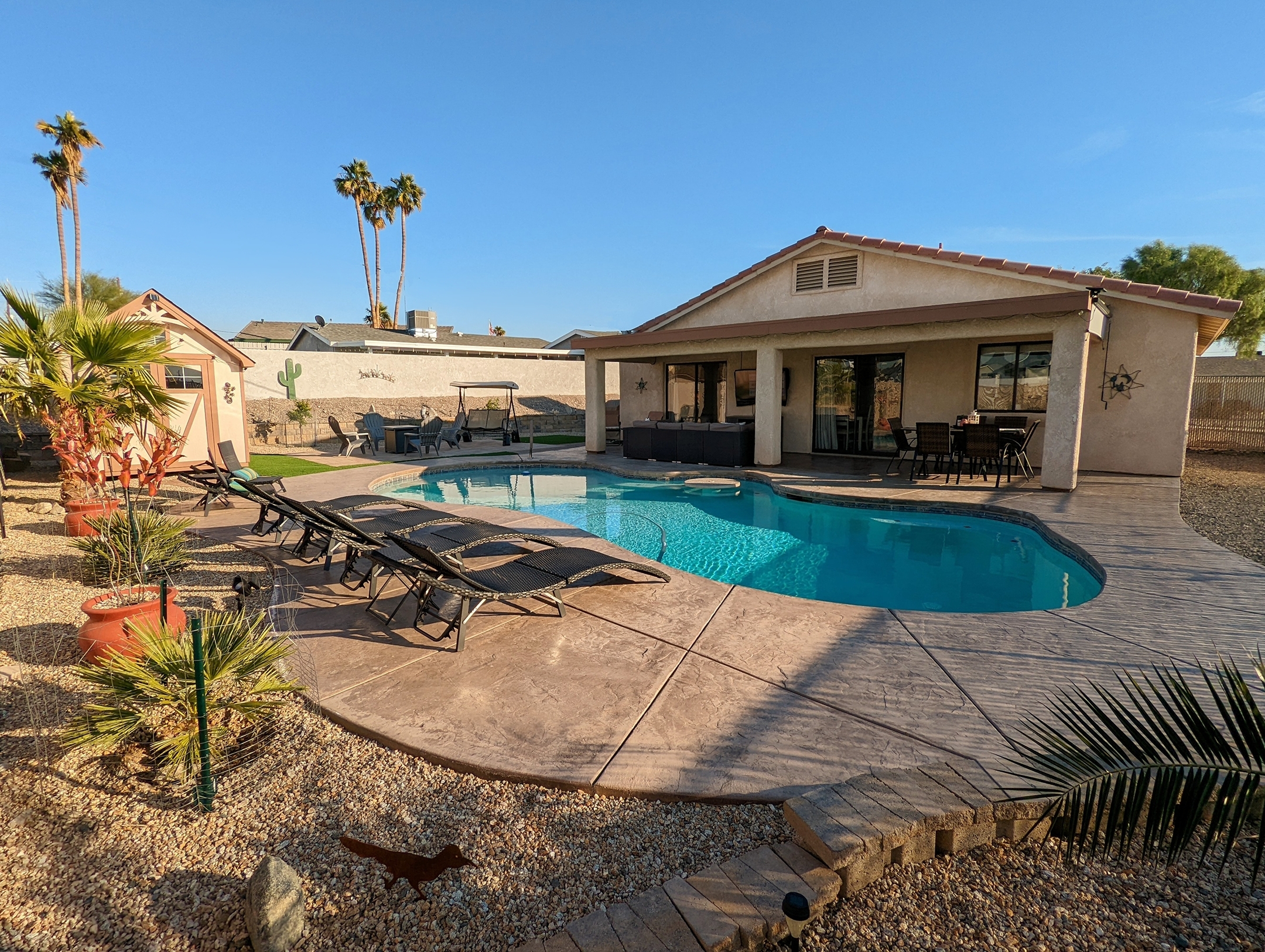 * Warm Pool Oasis * EV * 
* Pets* Boat Parking