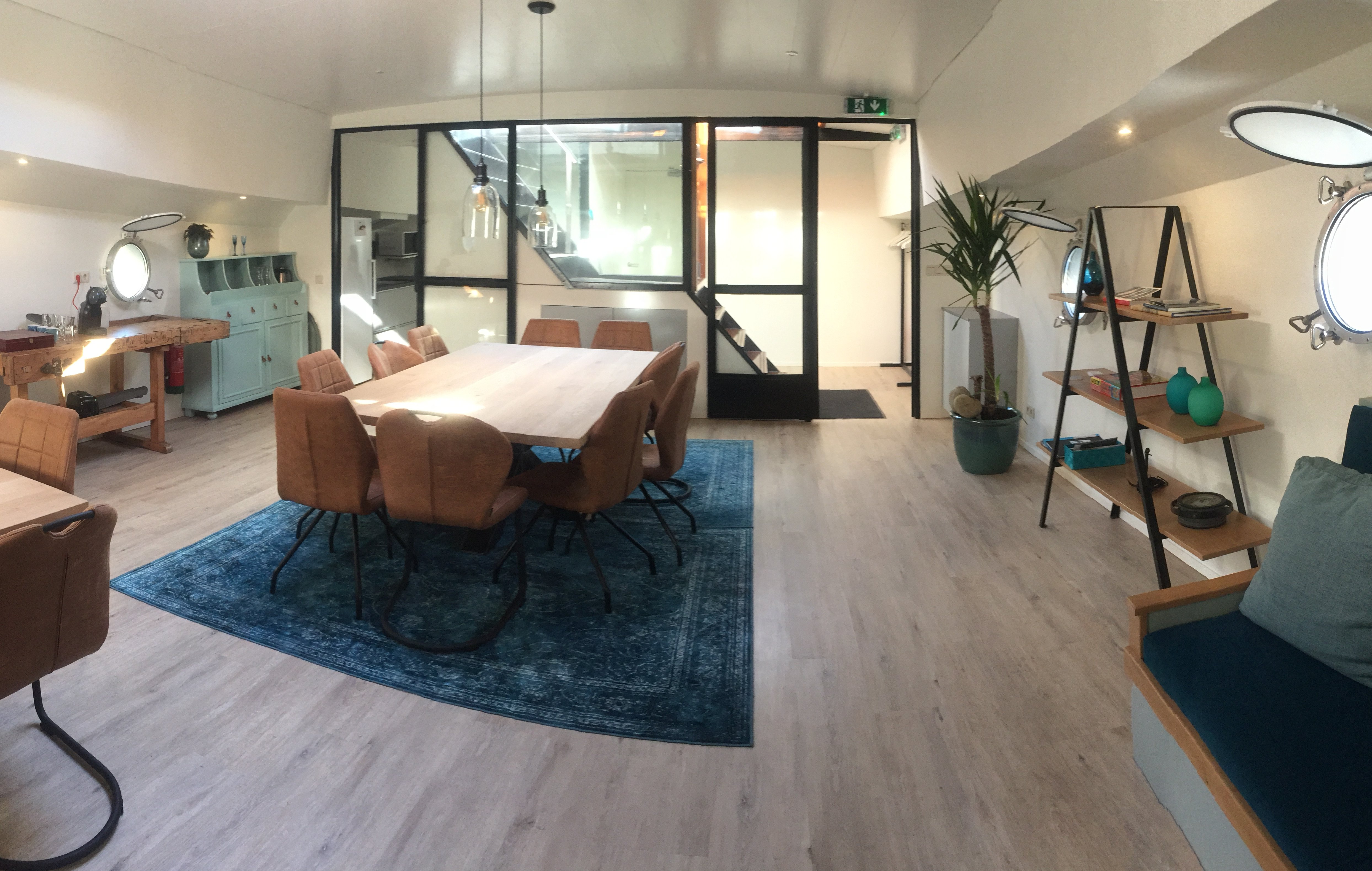 Group accommodation Rooms on Water — Rotterdam stay