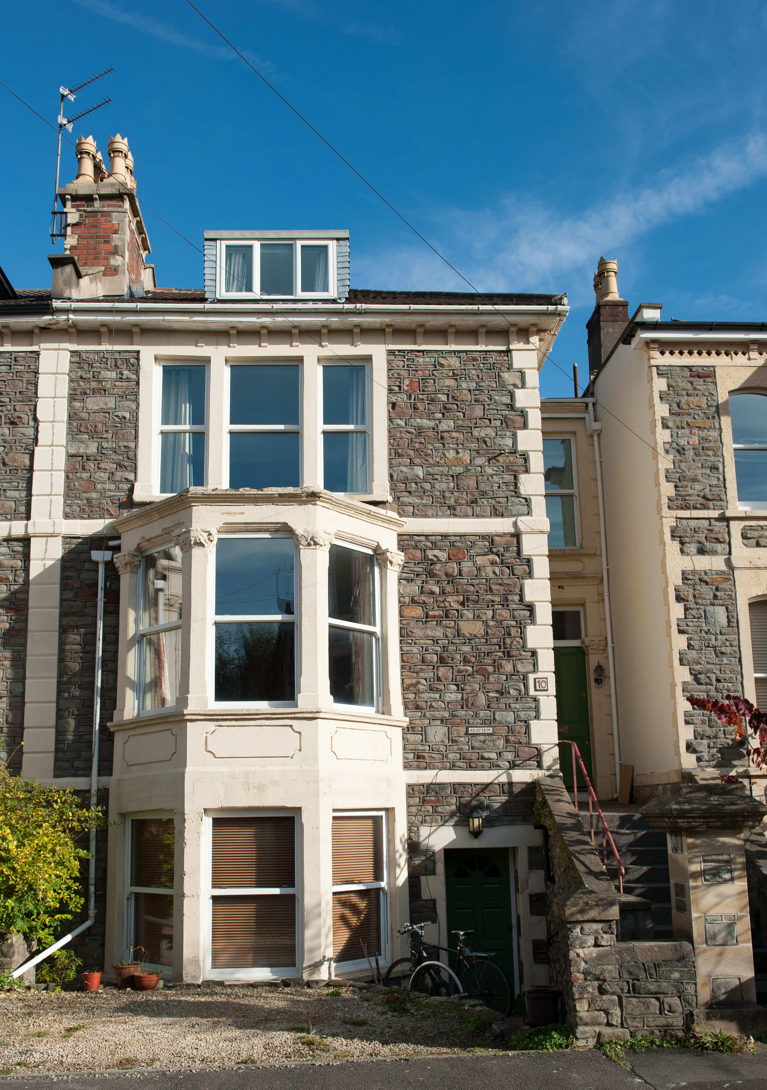 Self contained 1 bedroom garden flat in Cotham, Bristol