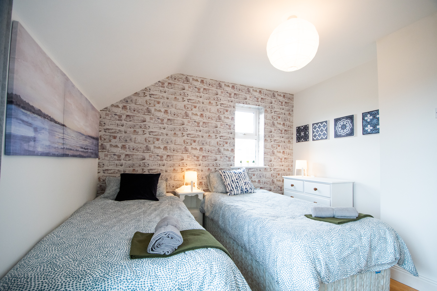 Beautiful coastal house at the Drowes Rivermouth