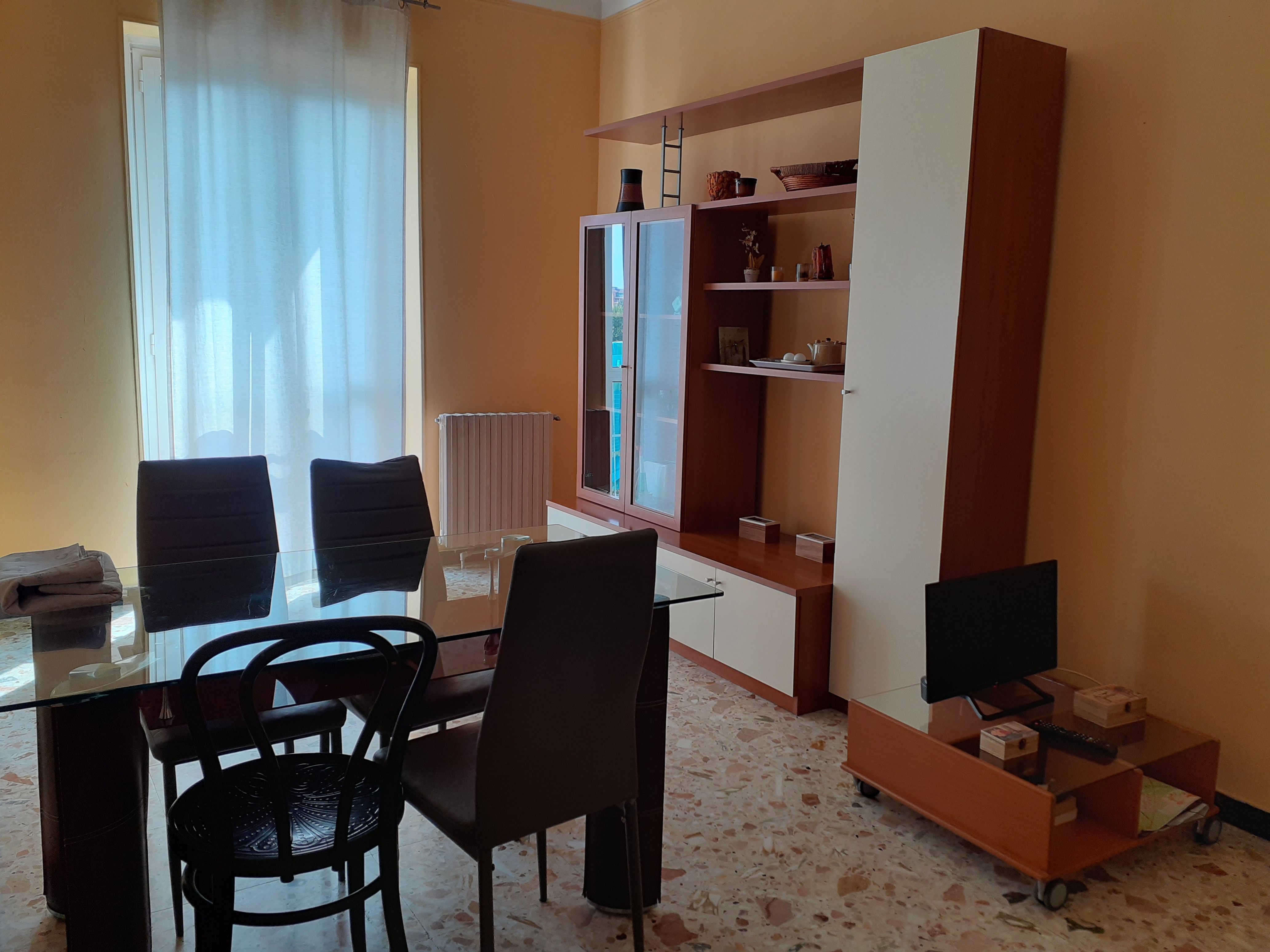 Three-room apartment zone 1° Christ