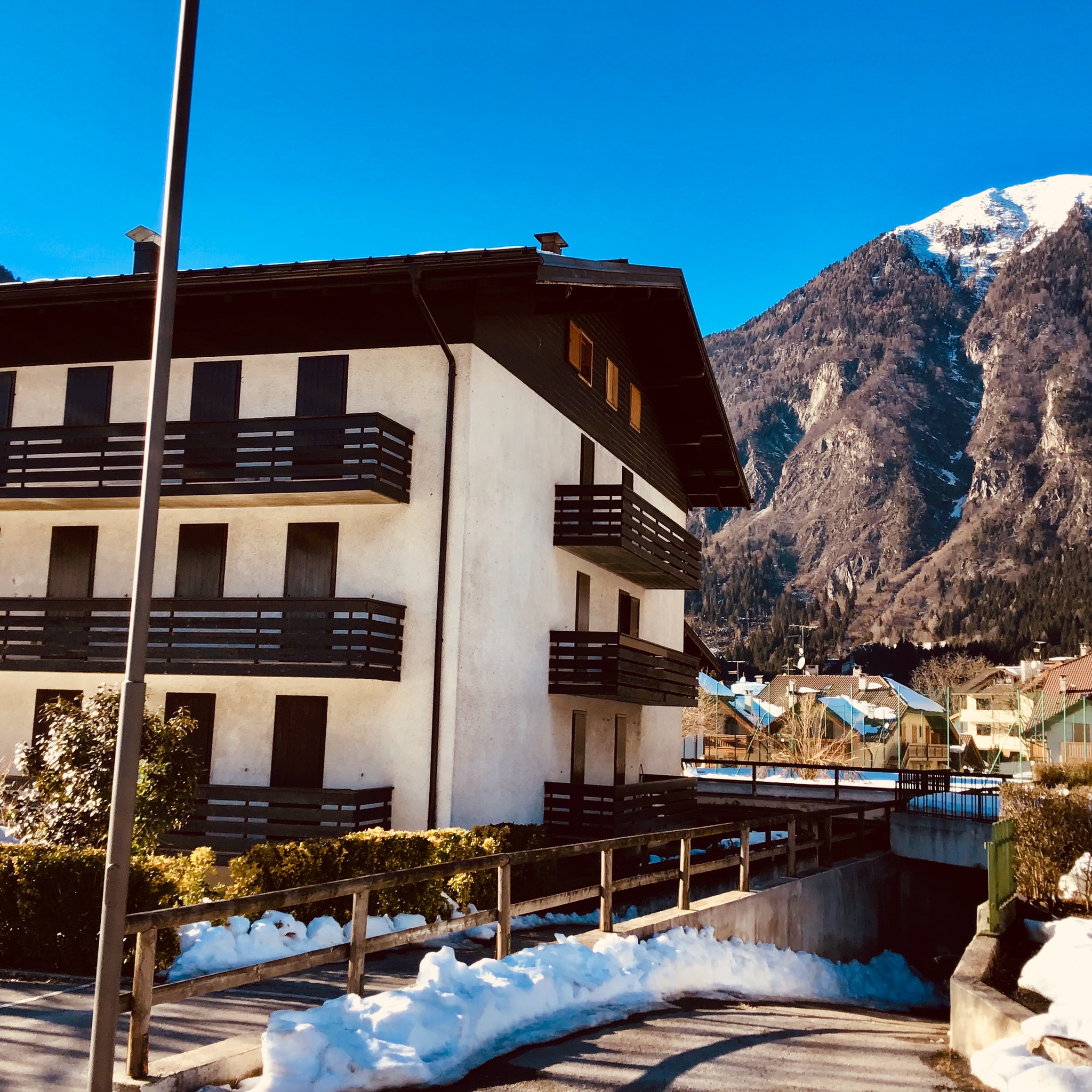 Madonna di Campiglio Piscina, Sauna, Tennis Court