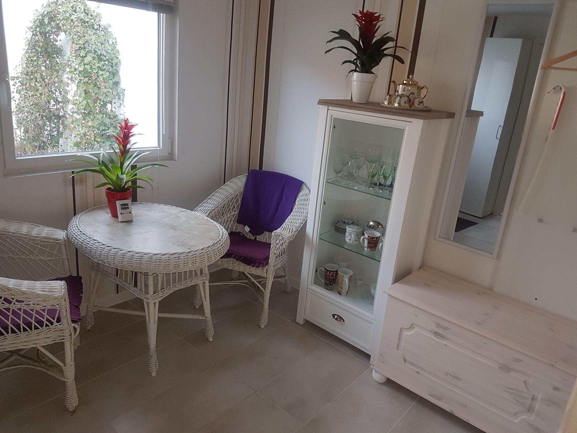 Cosy Apartment in Quiet Residential