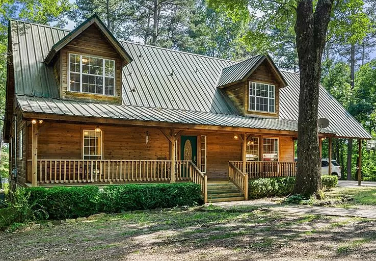 Secluded and Spacious Cabin on Lake Bob Sandlin Cabins for Rent in