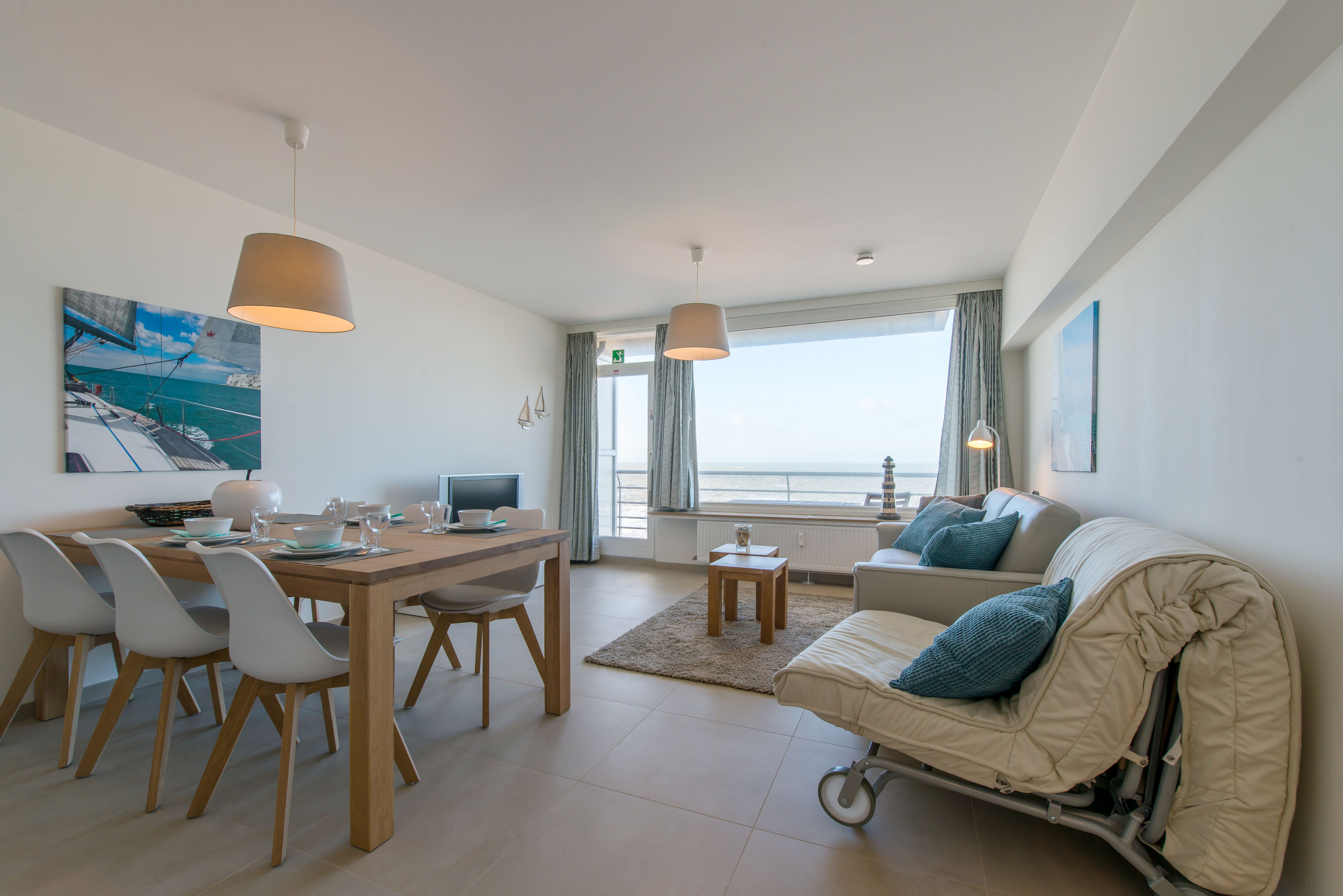 Cosy studio with sea view in Ostend Apartments for Rent in Oostende