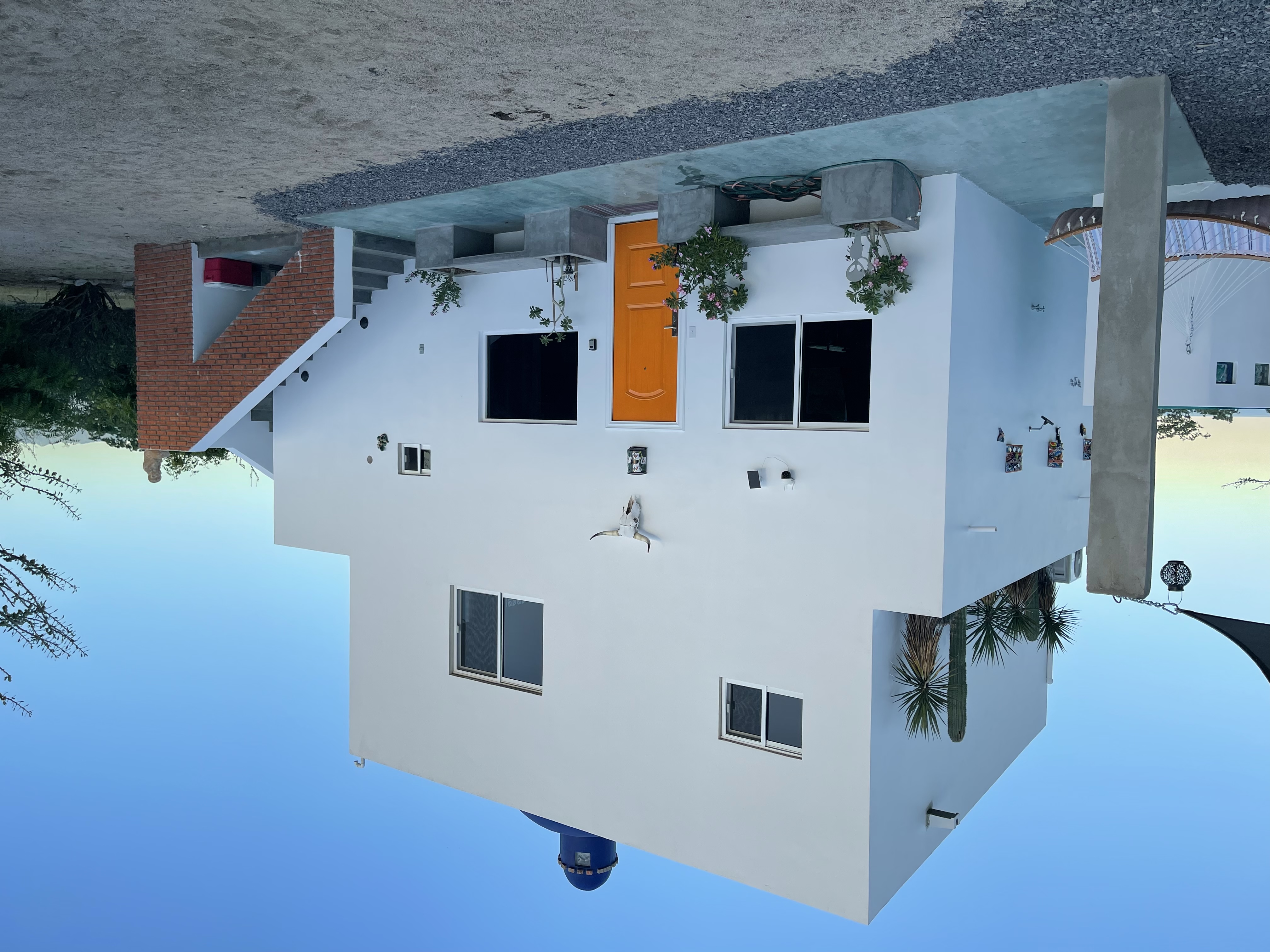 Magical, Dreamy House in LV. Fast Internet Too