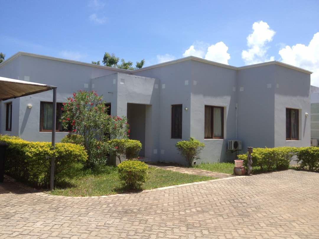 Cozy Beach House in KigamboniDar es salaam Houses for Rent in