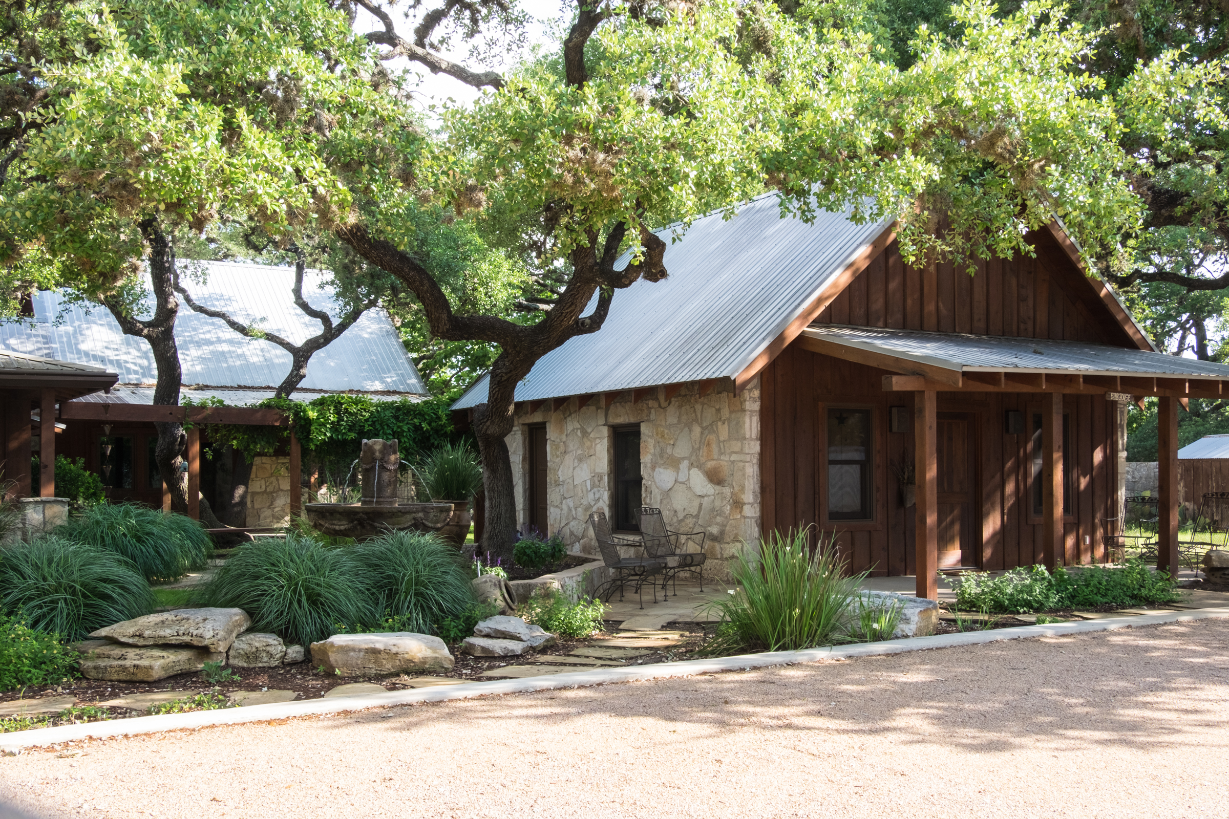 Bunkhouse on Creek Road