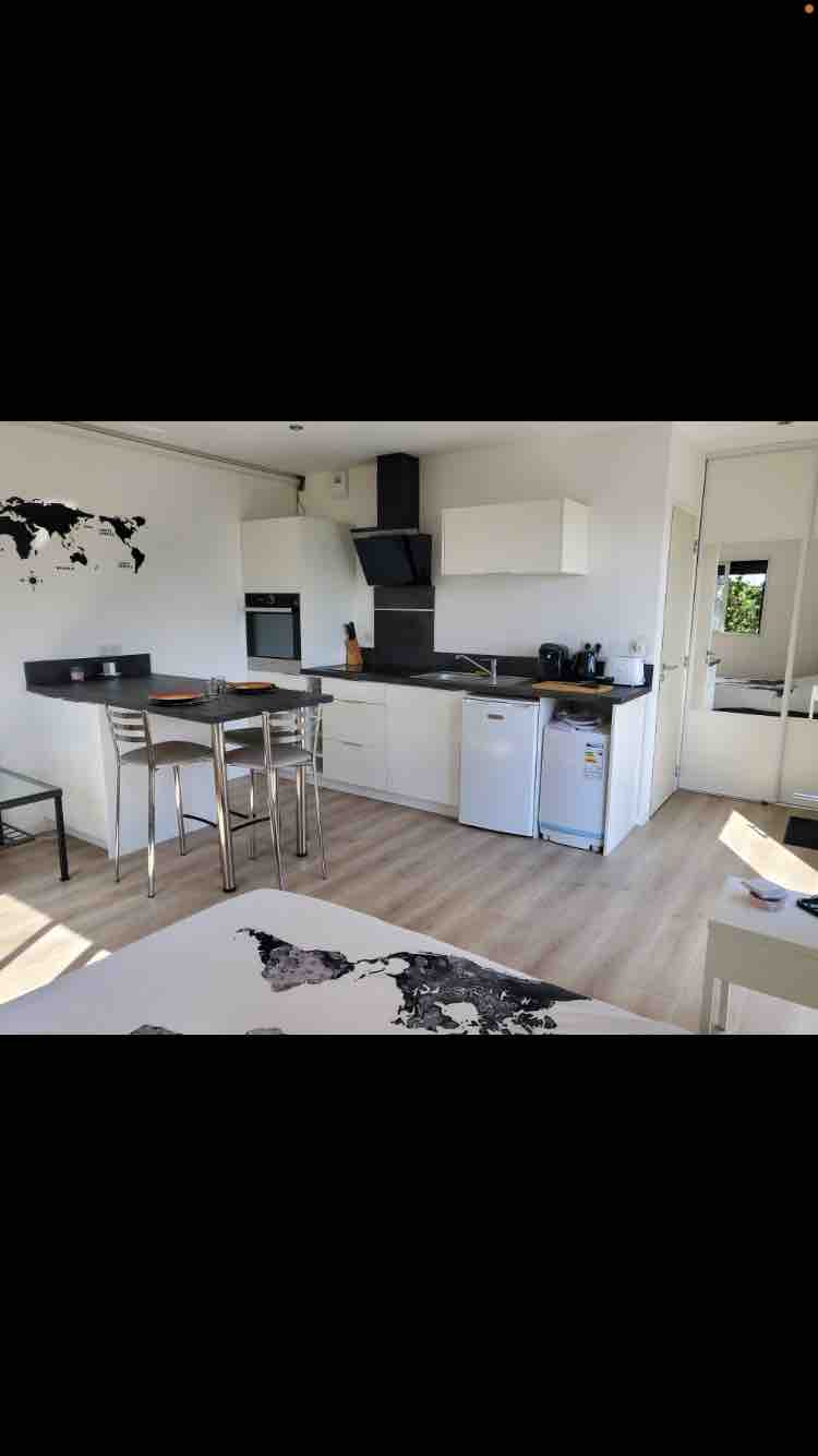 Studio 2 steps from the Gulf of Morbihan