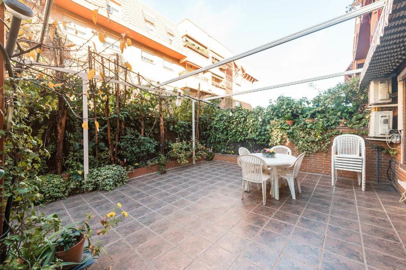 Nice family place close to Féria de Madrid 120SQ. in Timón, Madrid
