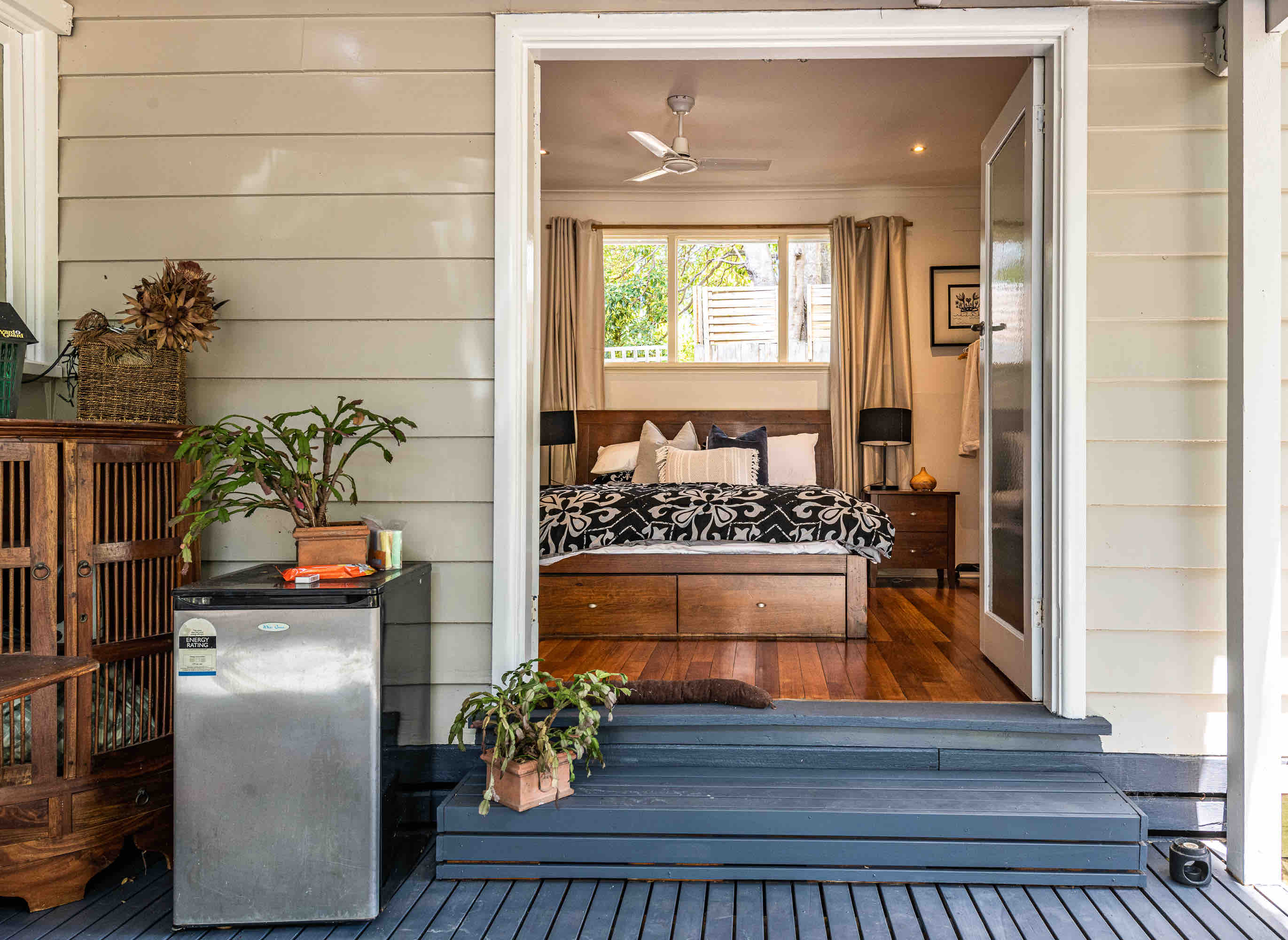 Birdrock beach house-back room in Mount Martha, Mornington Peninsula