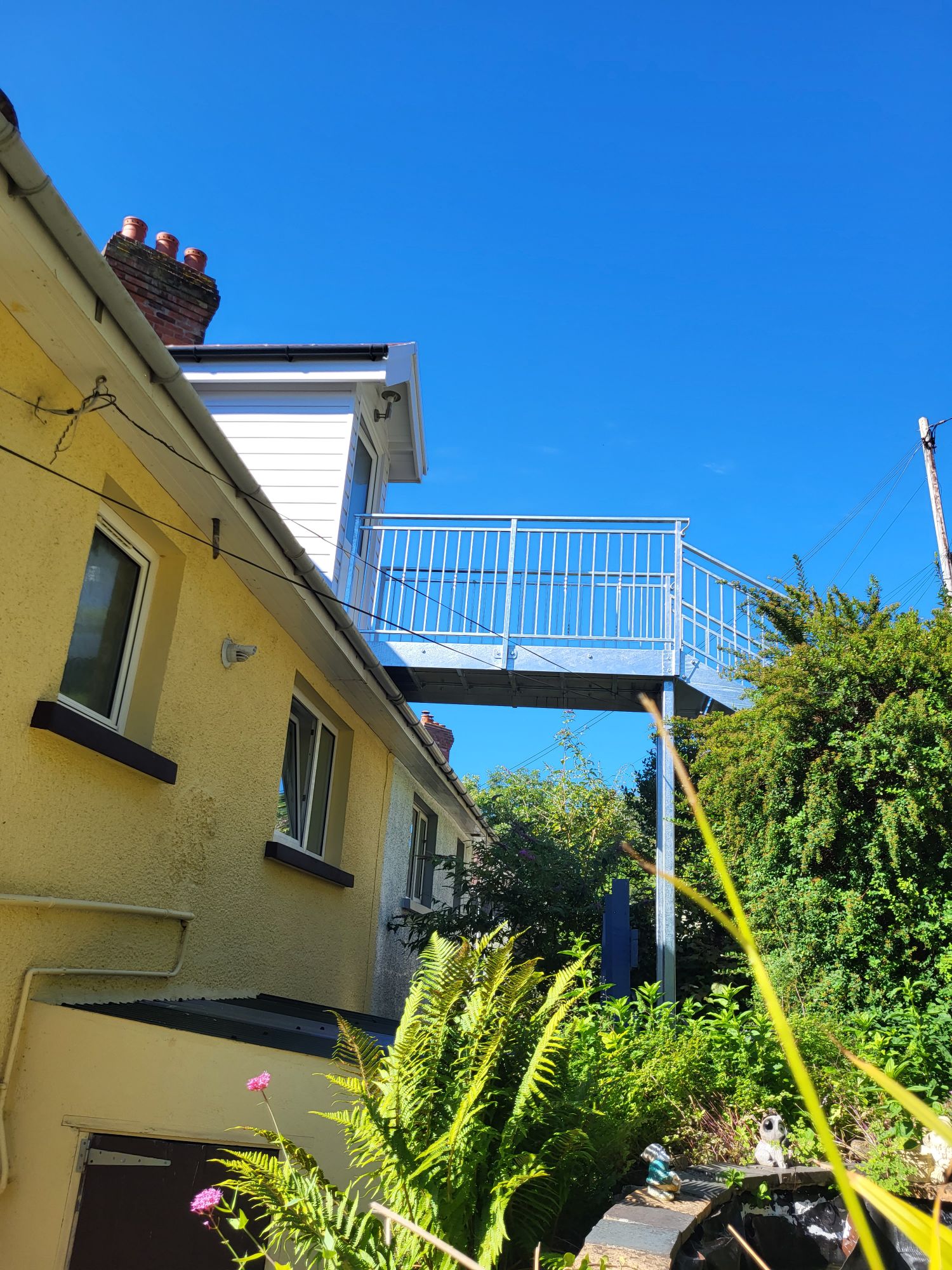 De luxe studio overlooking Fishguard Bay. Apartments for Rent in Pembrokeshire, Wales, United