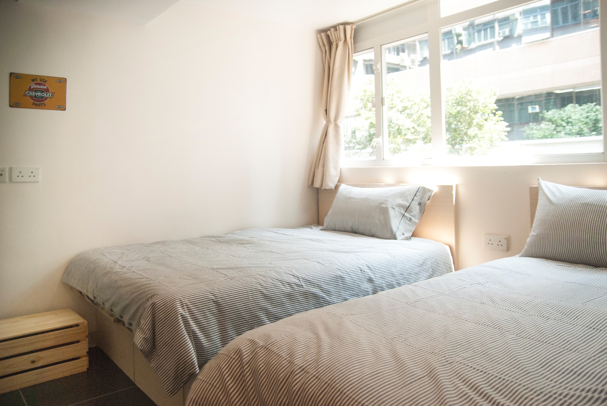 Sunny & Spacious Twin Bed Room @TST for 2-3 pax