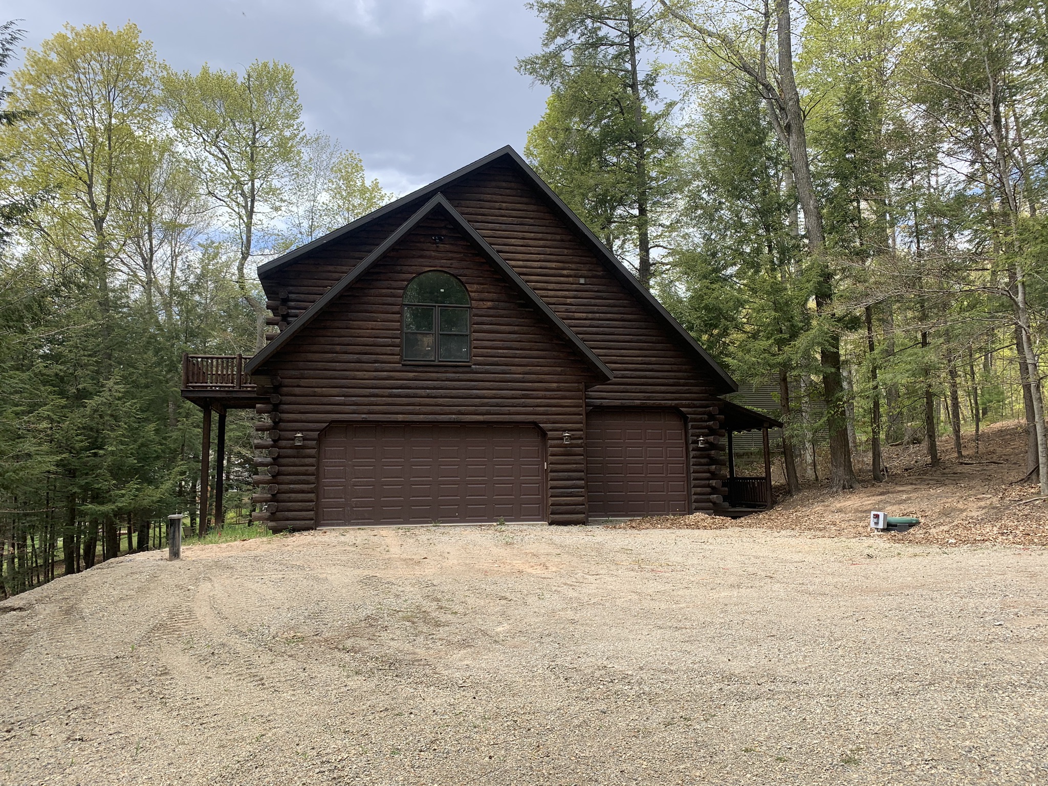 Kelly Lake HideAwayprivate, lake views, ATV trail Cabins for Rent in