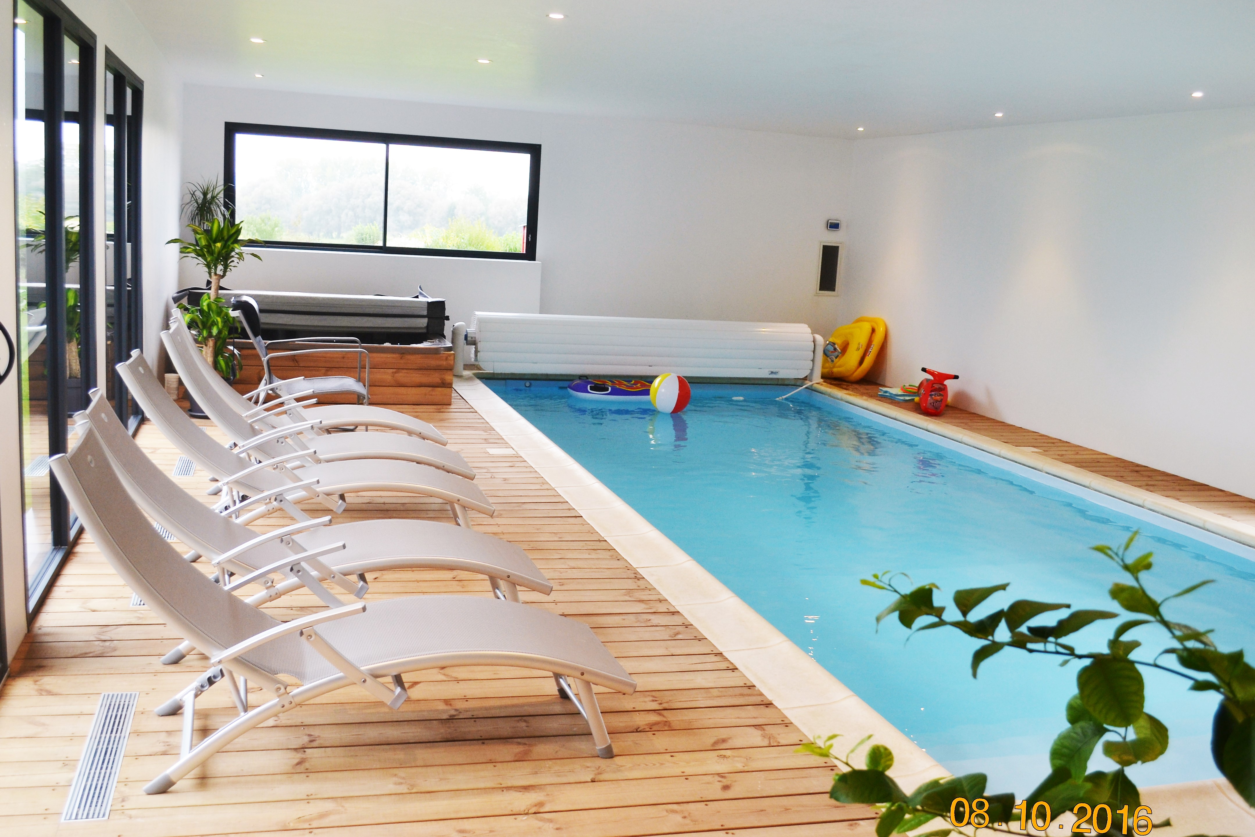 Airbnb Piscine Intérieure