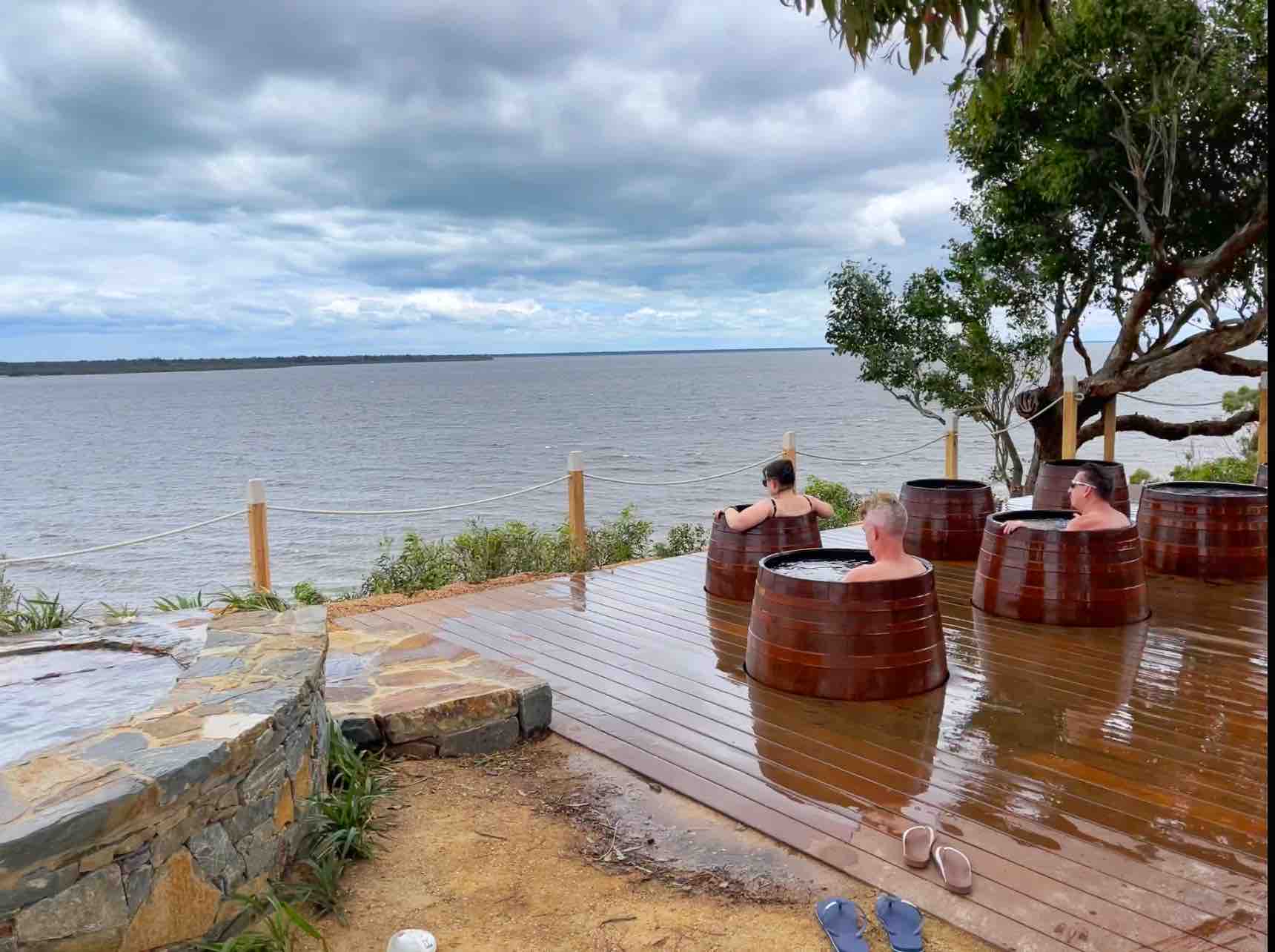 3BR Hot Spring Retreat with KING Bed - Metung