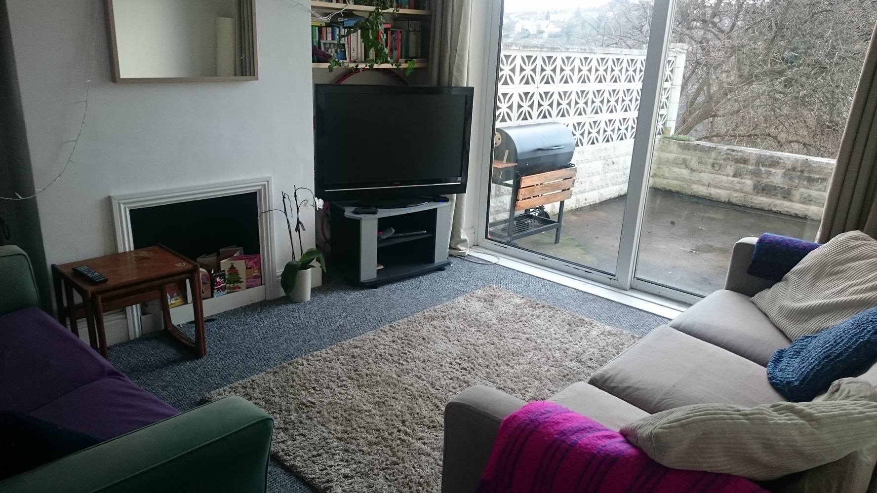 Beautiful spacious flat with great garden views in Lockleaze, Bristol