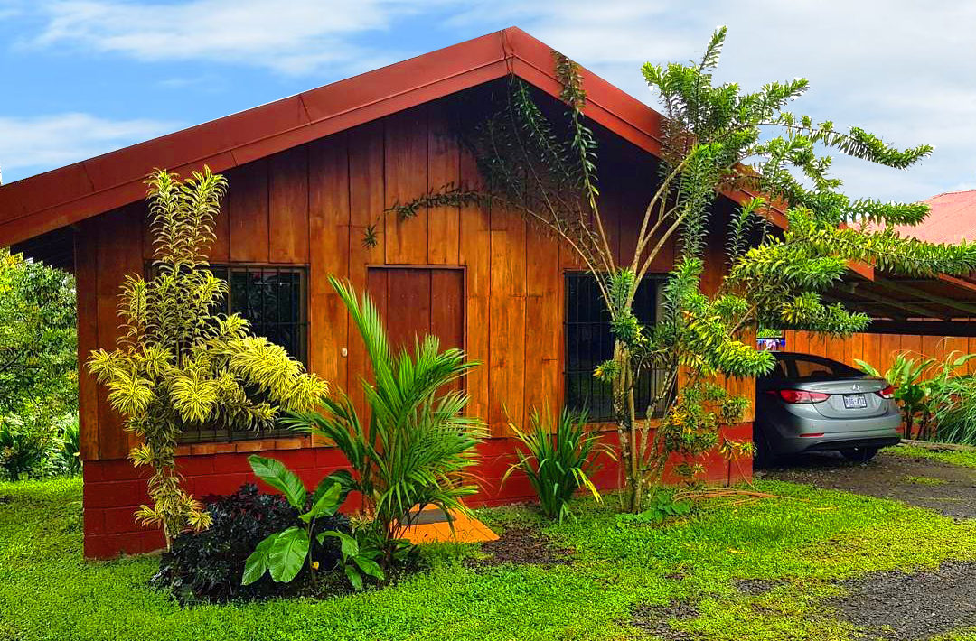 2 Bedroom Cabin (16 people) Cabins for Rent in La Fortuna, Provincia