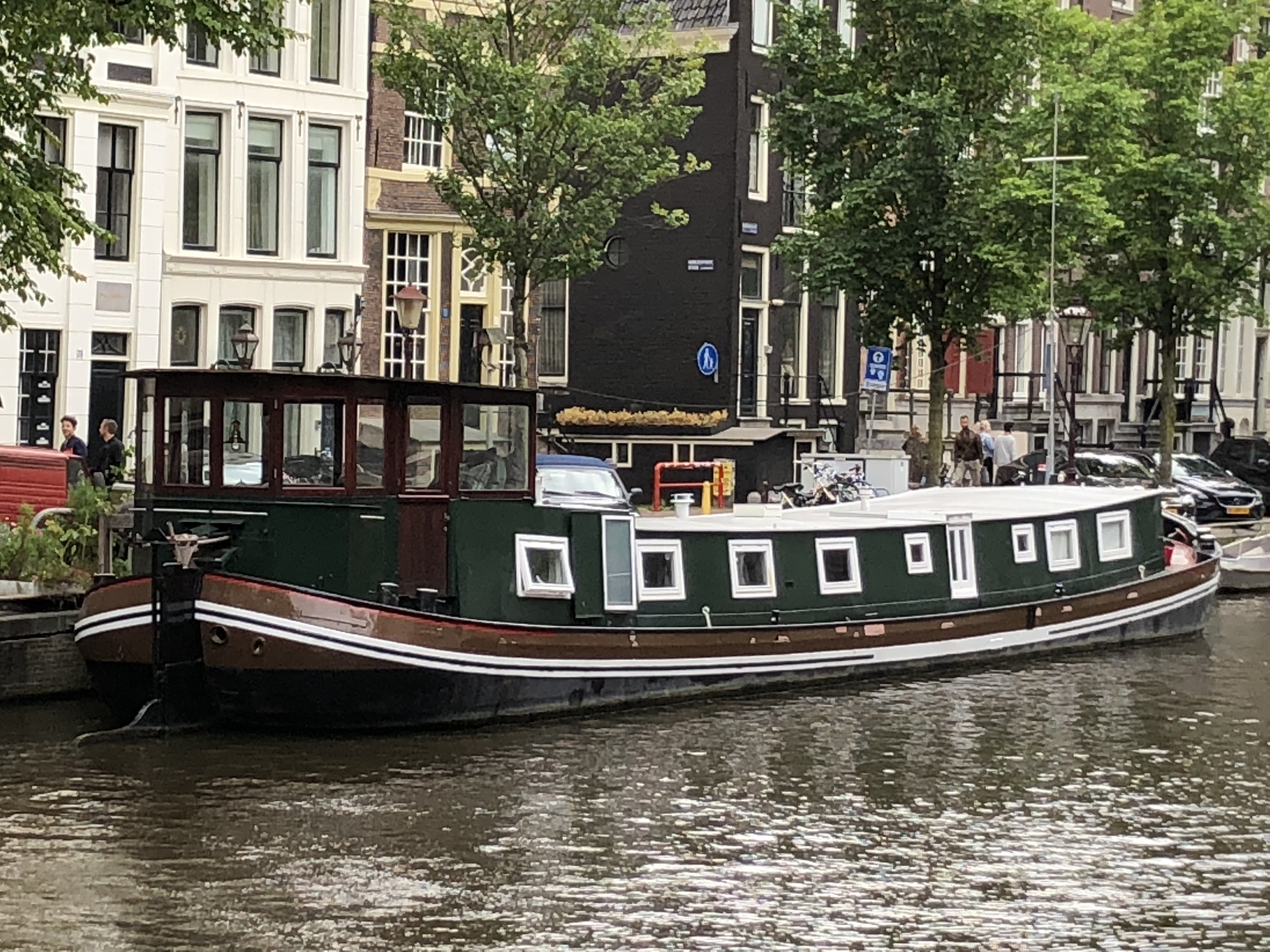 Romantic B&B houseboat in the historic center โ Amsterdam stay