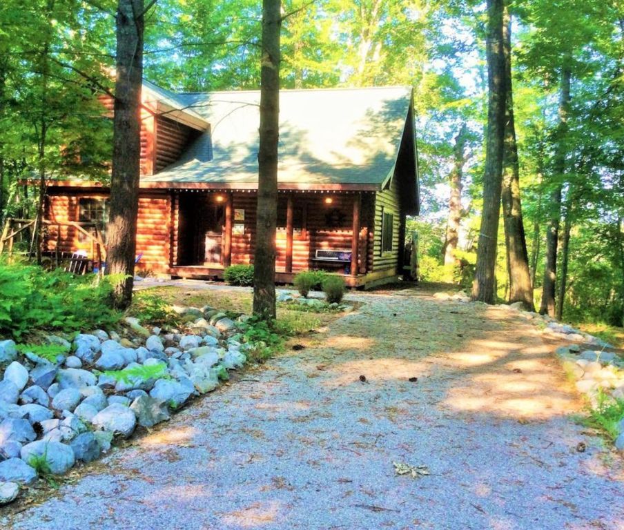 Big Bass Cabin Cottages for Rent in Pentwater, Michigan, United