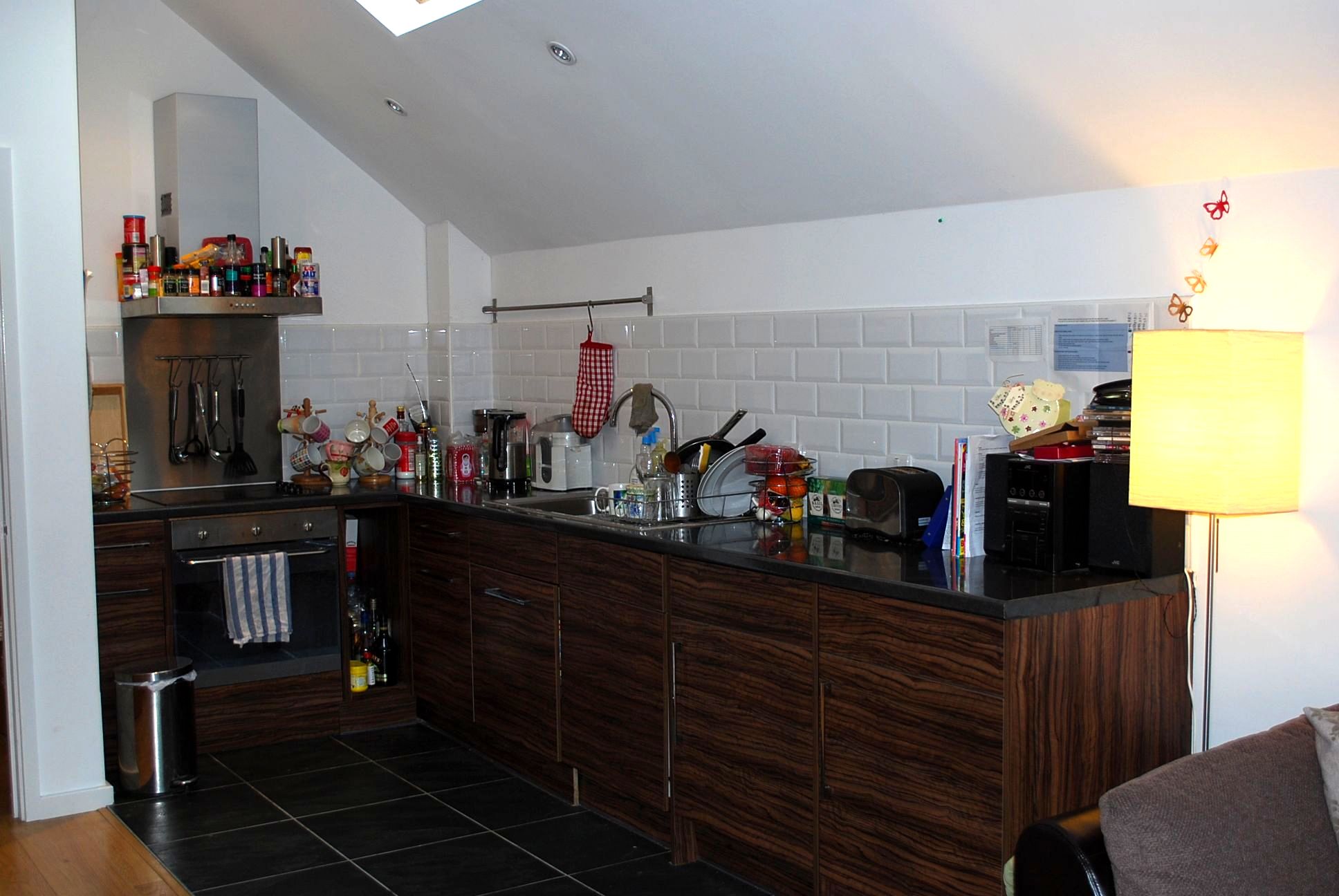 Lucy's lovely room in leafy Twickenham