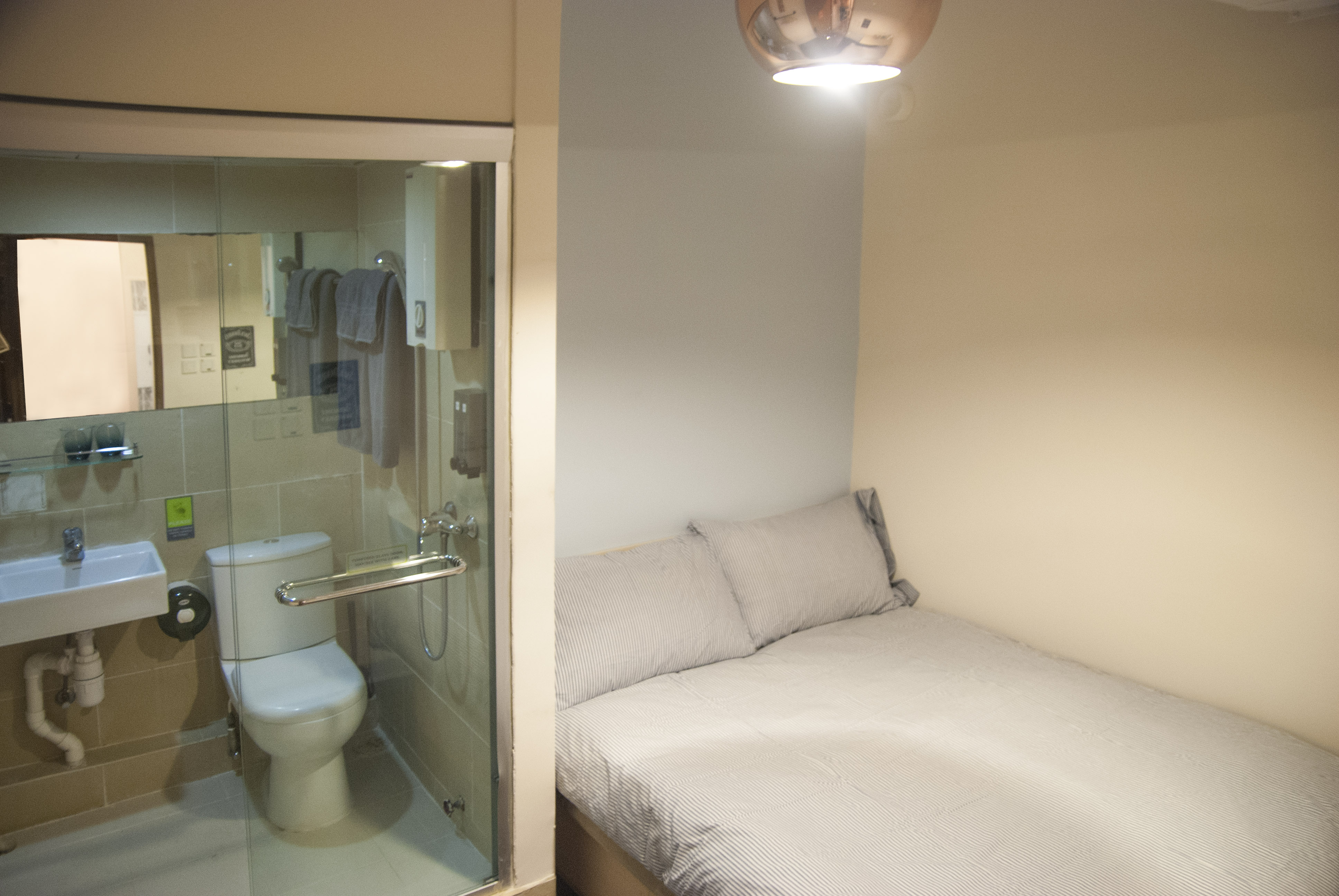 Tsim Sha Tsui: Cozy DoubleRm w/ Private Bathroom