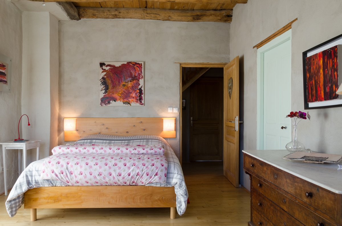 Bed and breakfast silk cocoon in the heart of the Cevennes