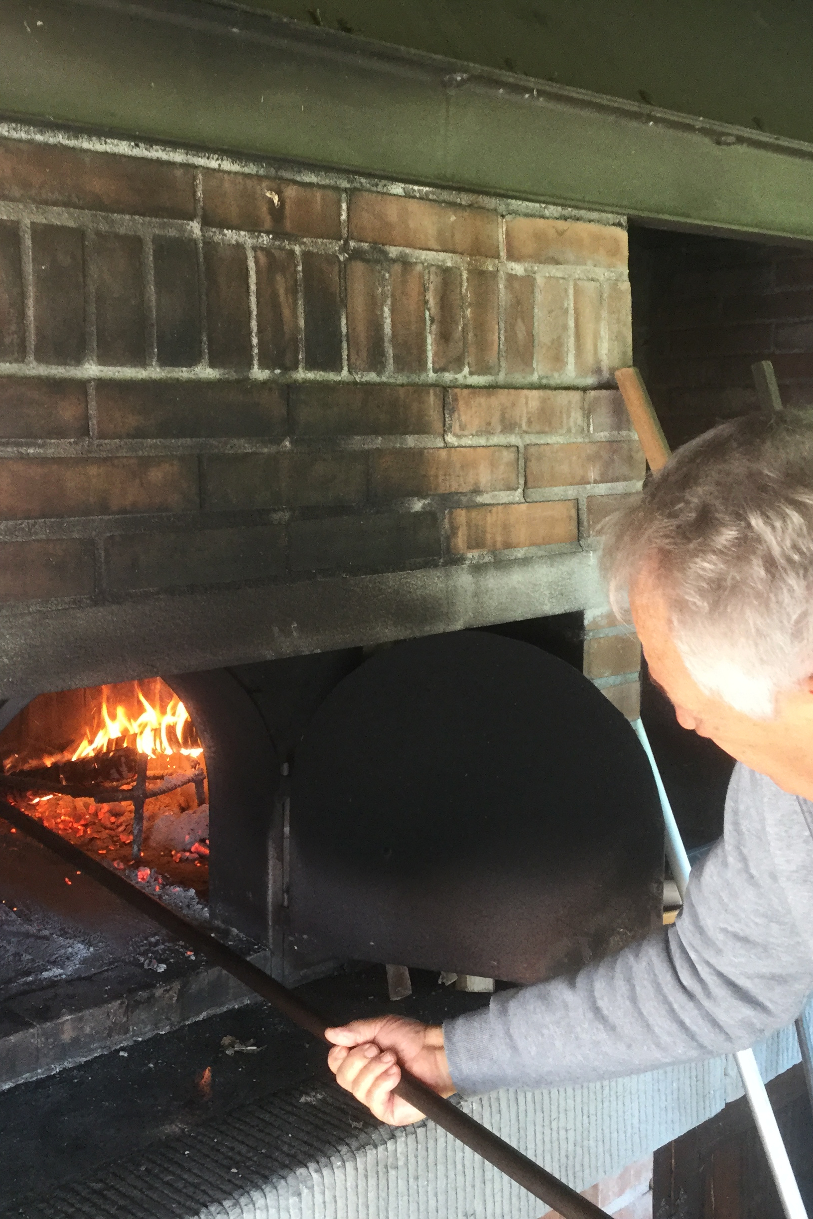 bella grande pizza oven on Pizza In The Wood Oven And Tiramisu Airbnb