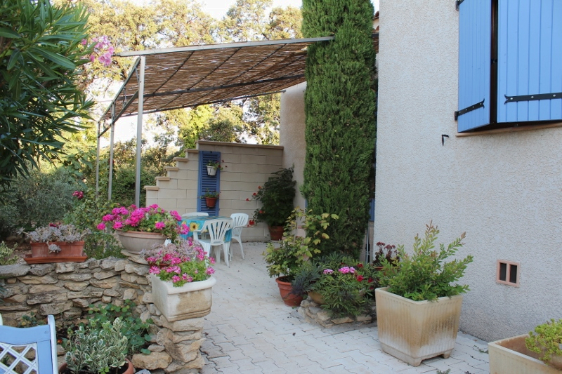House at the foot of the Alpilles.
