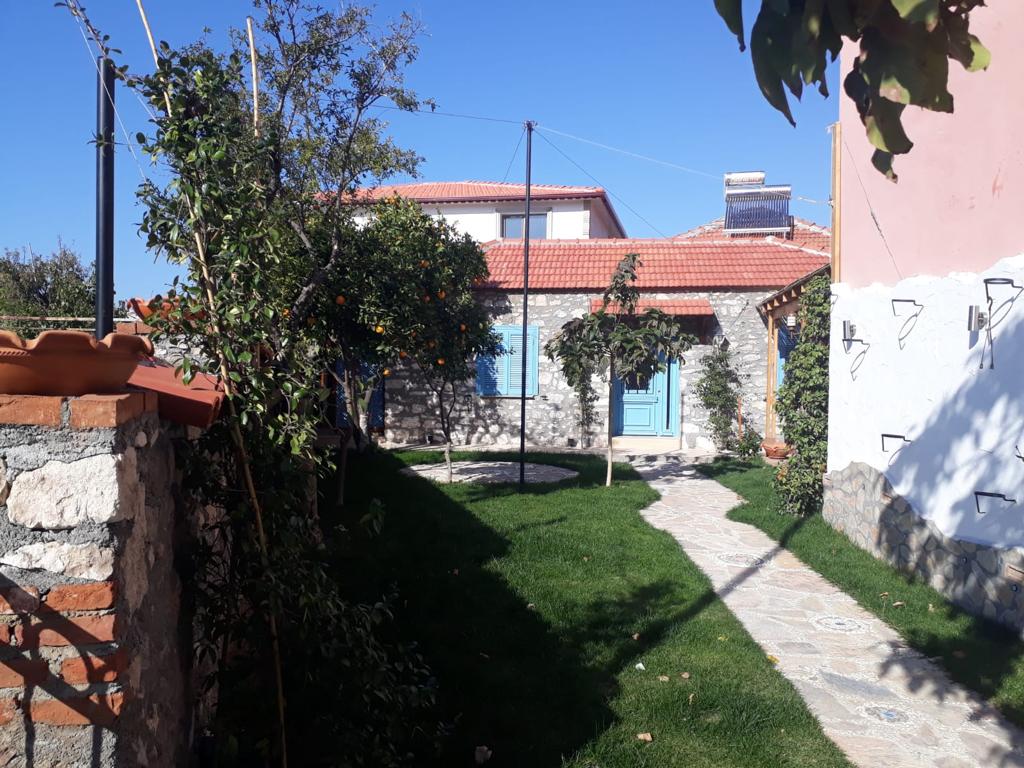 Bademli Taş Ev Dikili şehrinde Kiralık Evler, İzmir, Türkiye