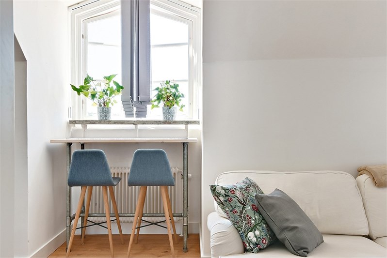 Charming floor-two inside the walls