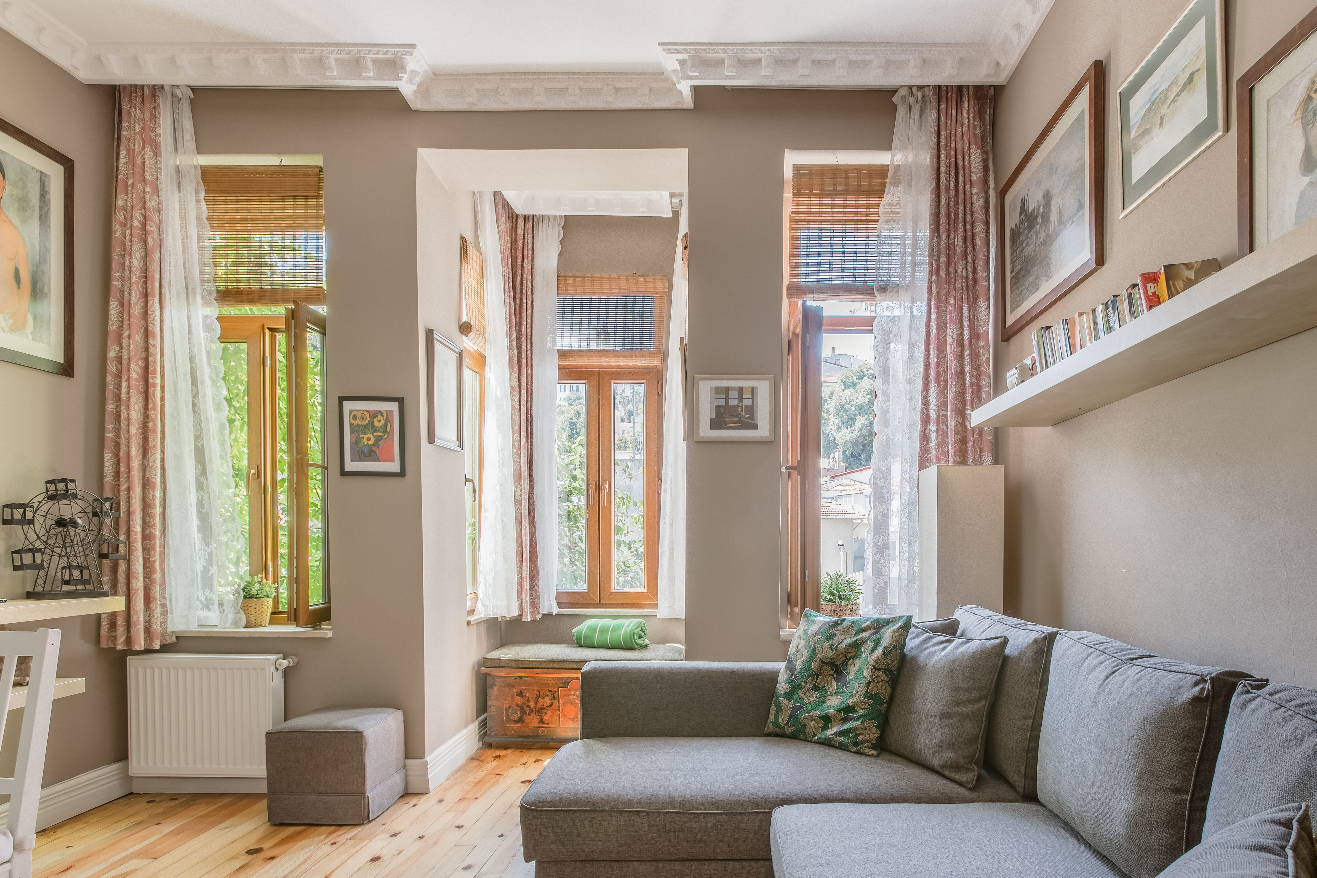 La Casa di MariaPia—The Hen & Chicken