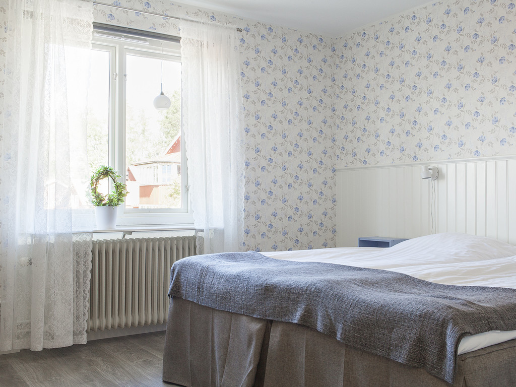 Helsingegården - Hotell, dubbelrum - Hostels for Rent in Järvsö, Gävleborgs  län, Sweden