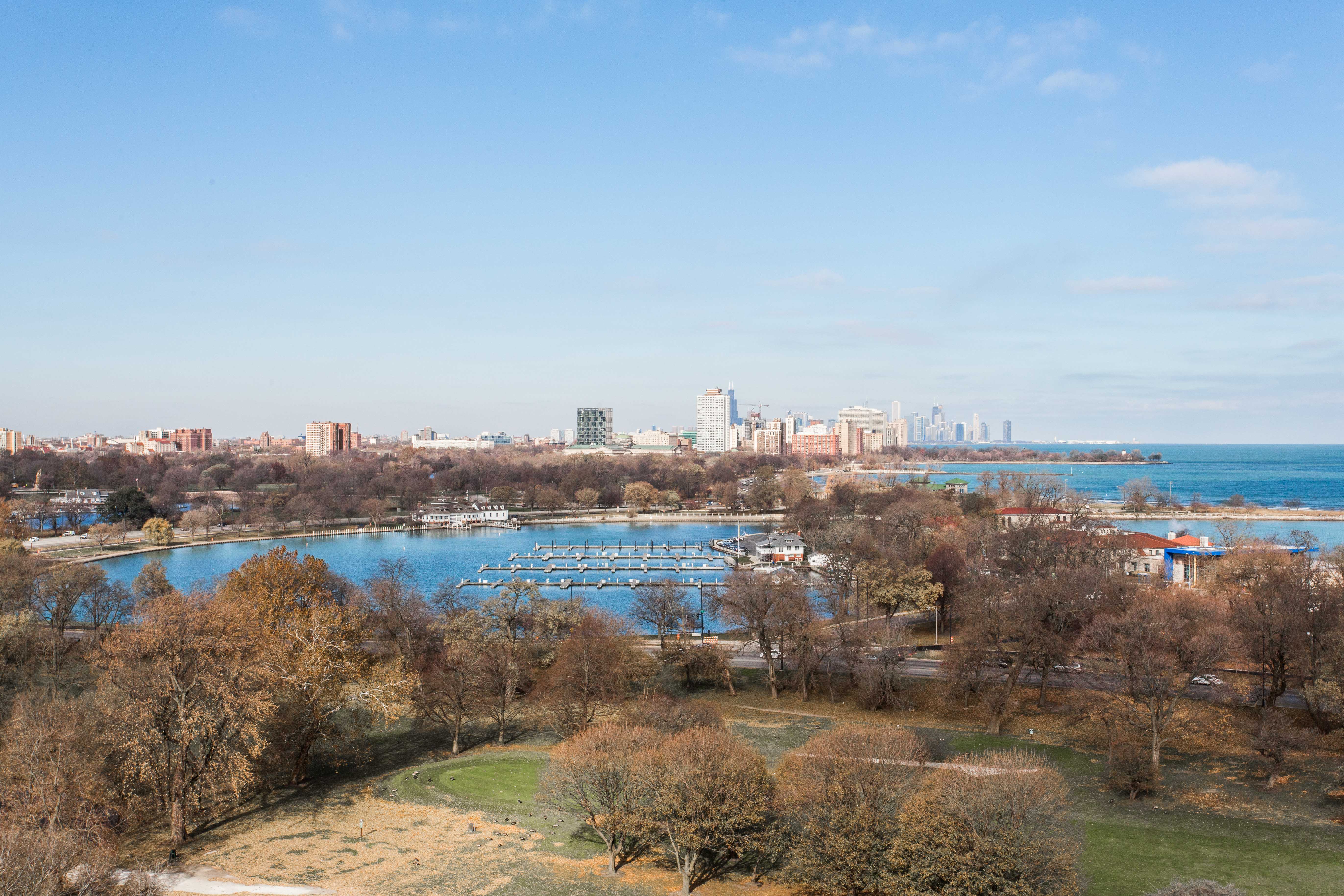 Art Collector's Pied-a'-terre in South Shore, Chicago