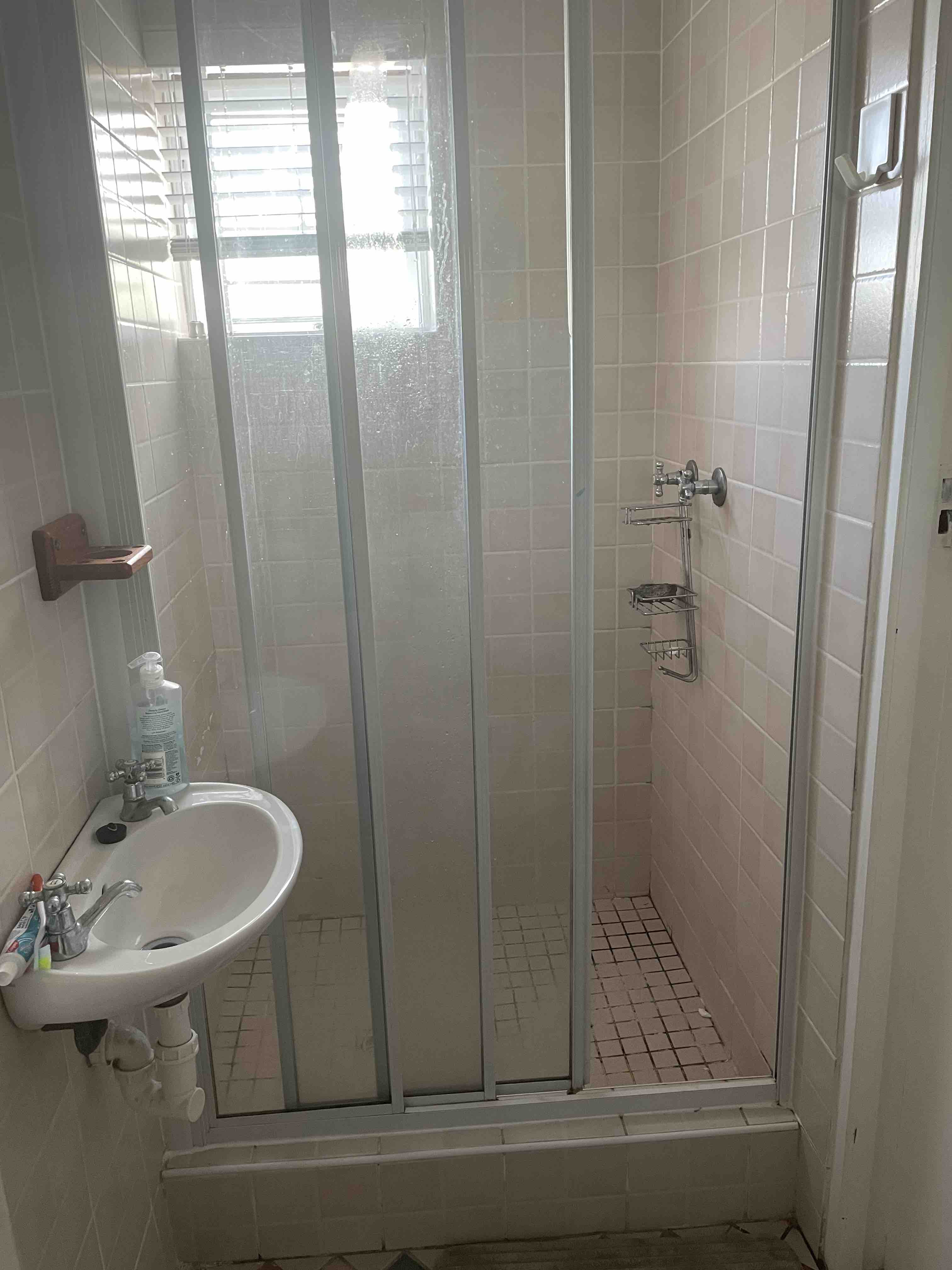 Central 3 bedroom pet friendly holiday apartment Vacation homes for