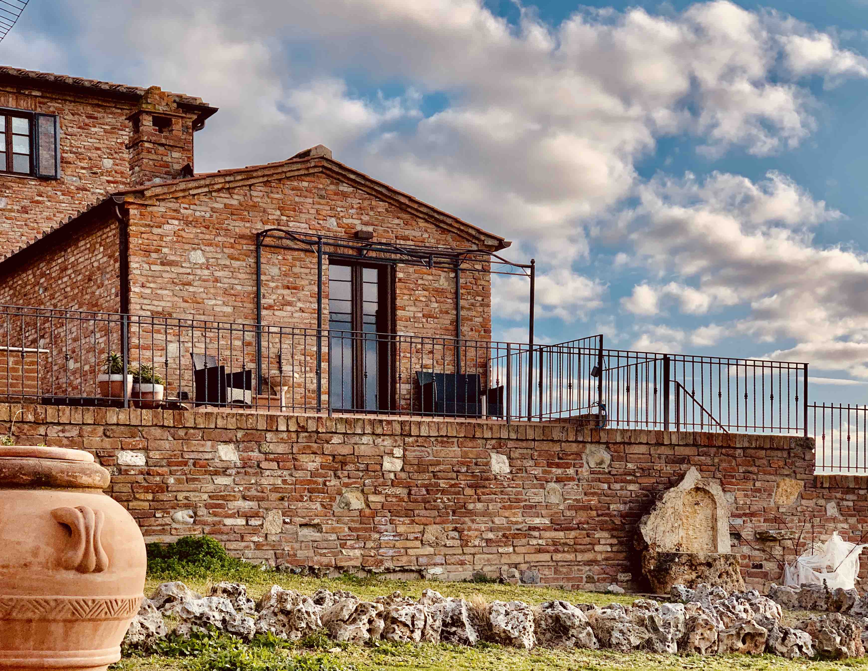 Charming home with breathtaking views Crete Senesi