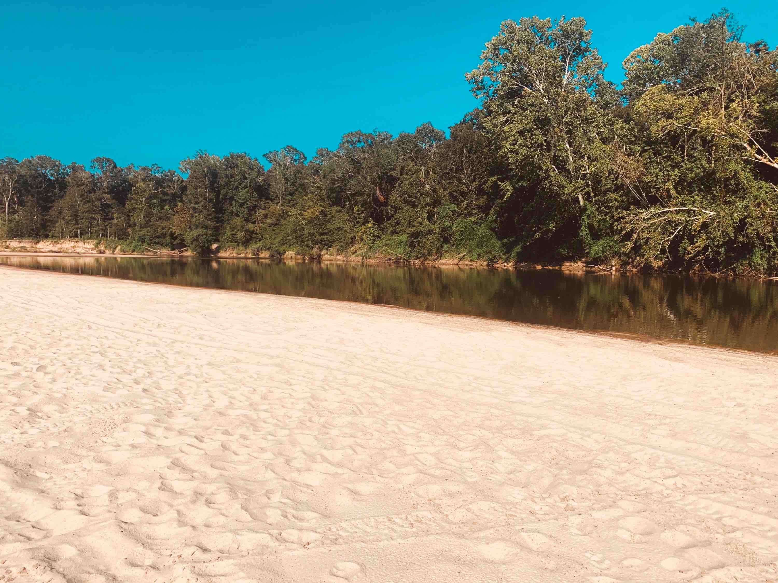 The Leaf River Yacht Club KAYAKS INCLUDED Cabins for Rent in Petal