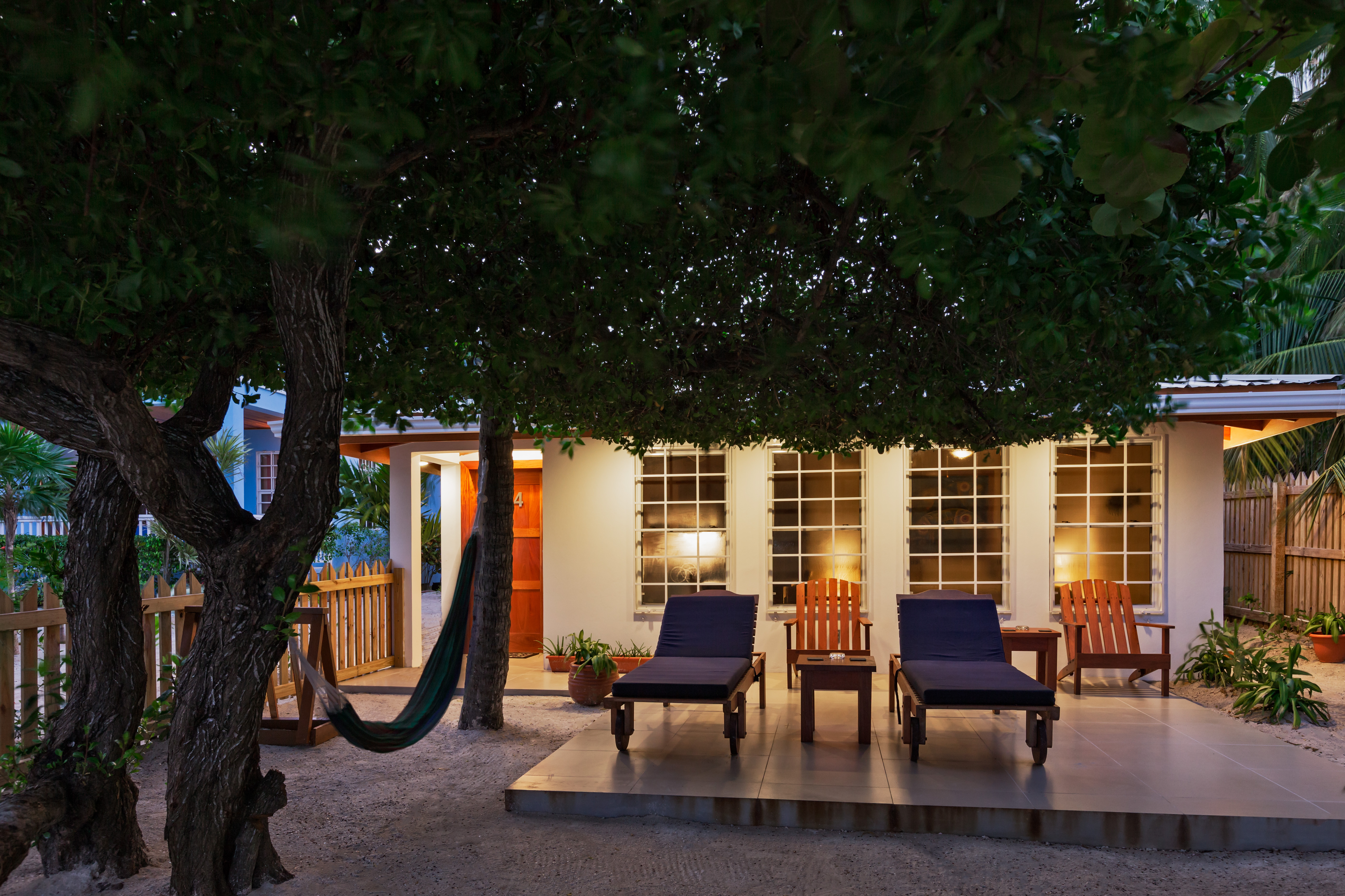 Weezie's Oceanfront Hotel- King Oceanfront Suite in Belize Islands, Belize
