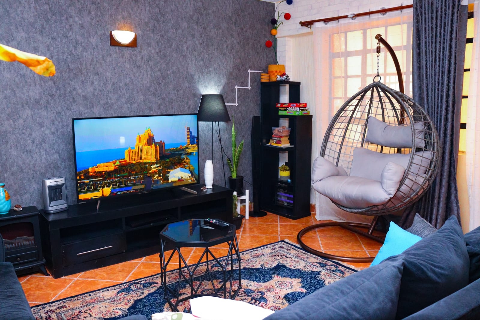 Two Bedroom Apartment in Ruaka: Free Parking &Wifi