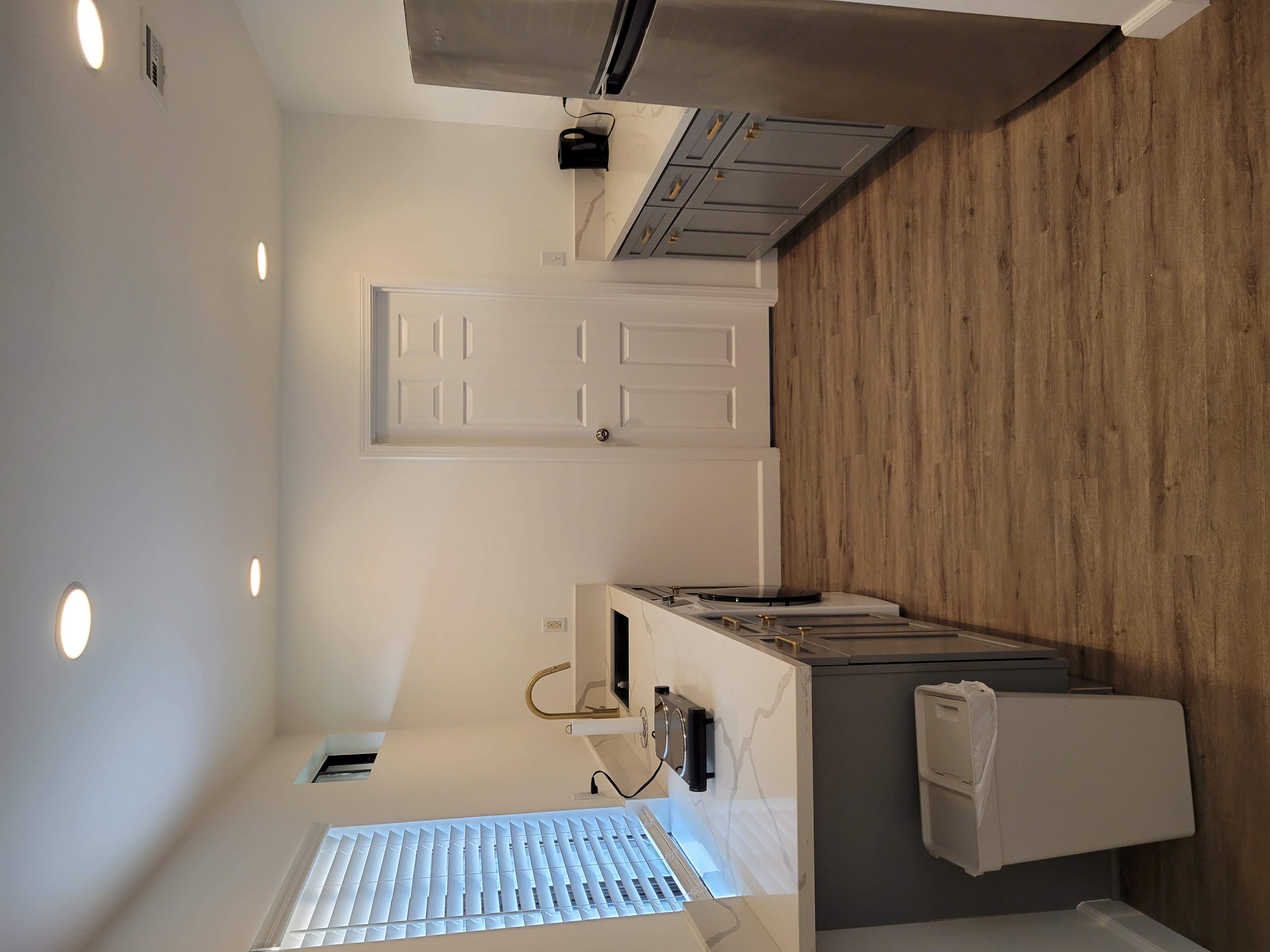 Newly renovated 2 BR, 1 bath, XL master suite