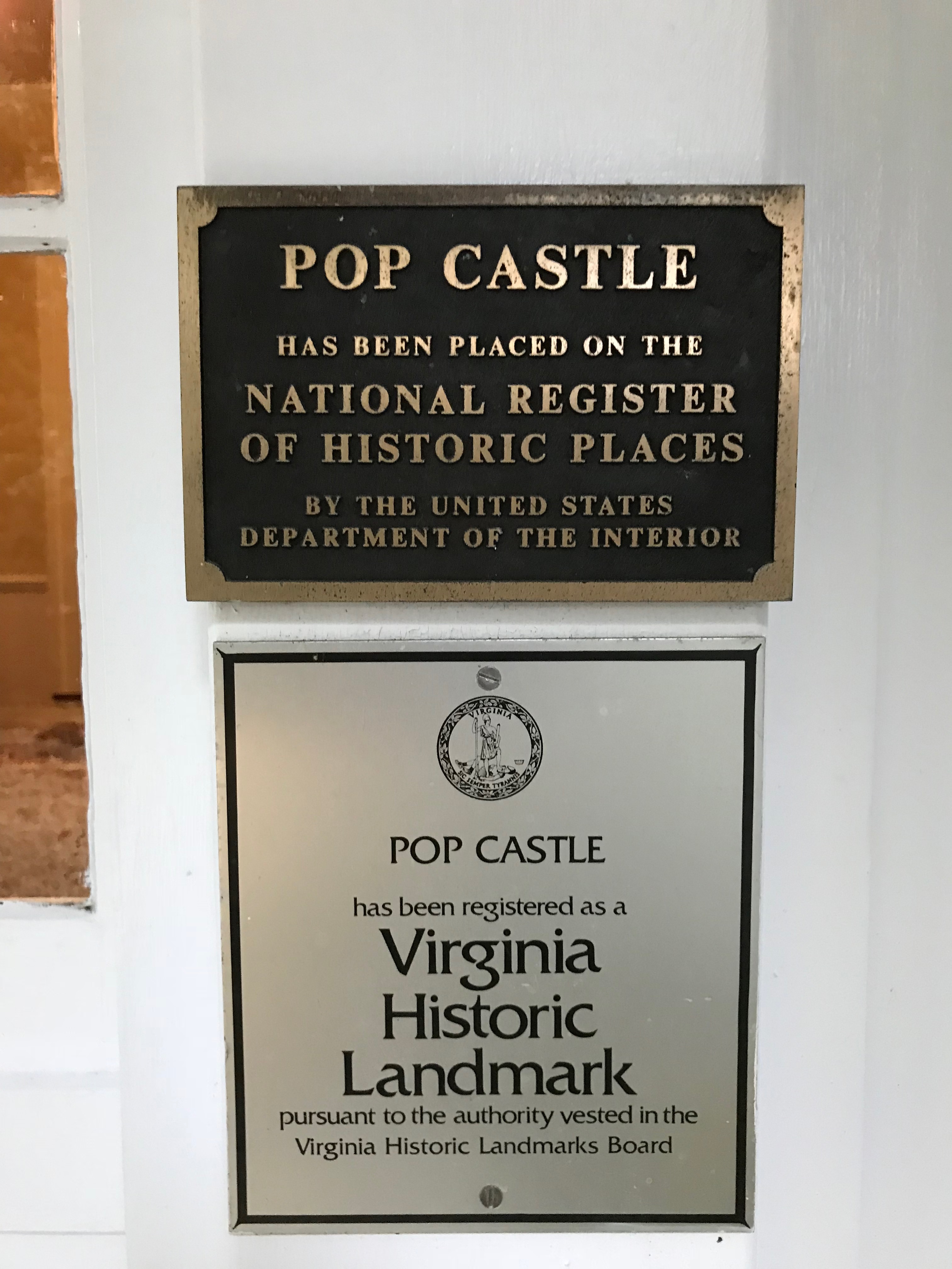 Pop Castle, Historic Gem on the Rappahannock River Houses for Rent in