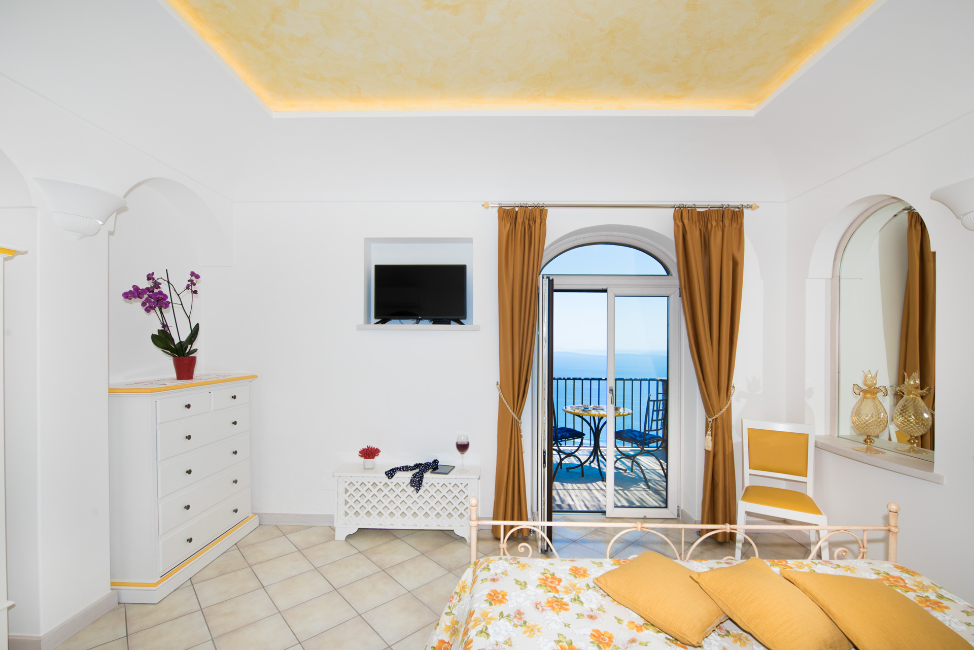 La Gatta ( Le Contrade) - Amalfi Coast